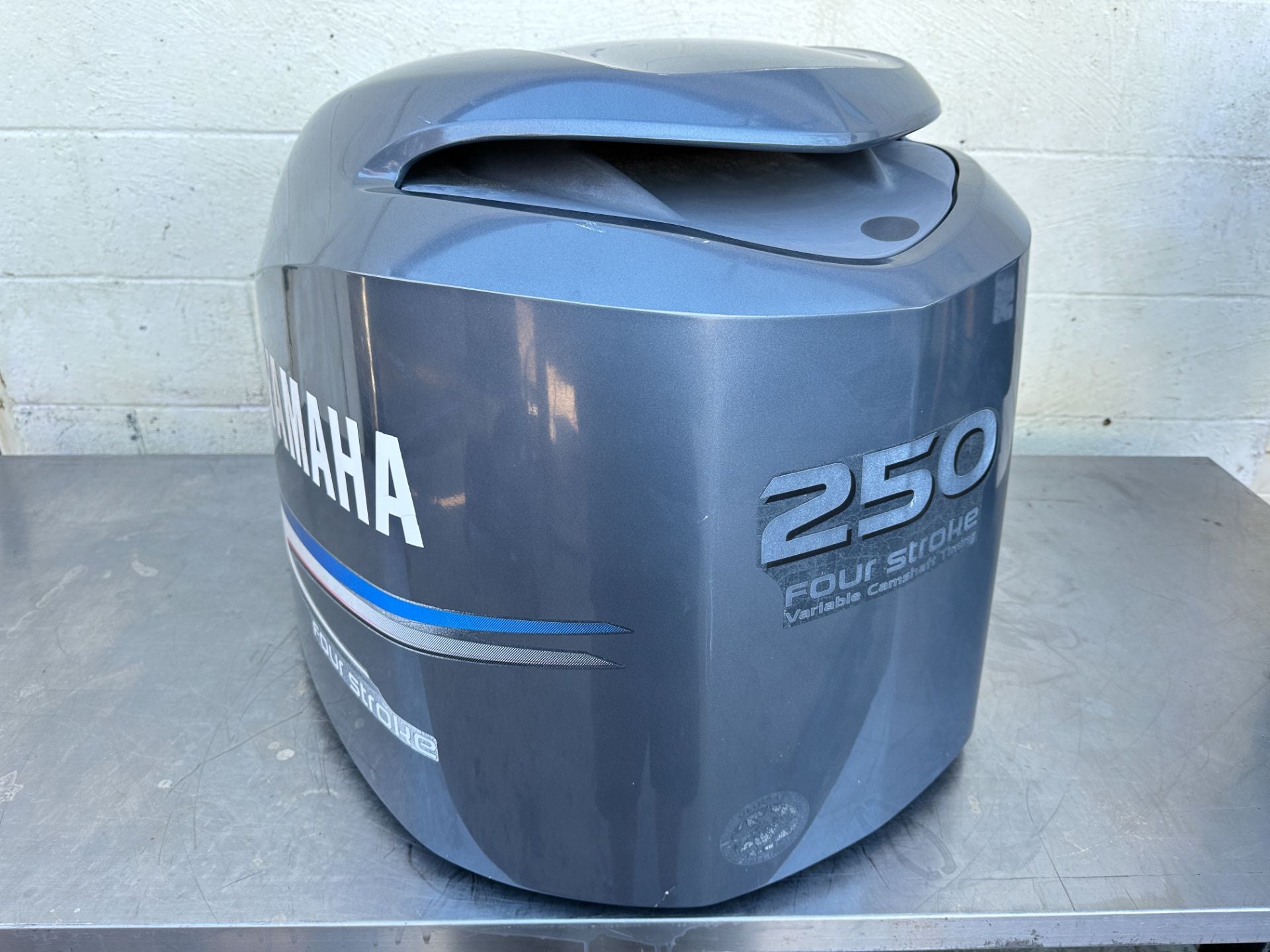 Yamaha F250 250HP 4 Stroke Outboard Top Cowling Cover Assembly 3.3L