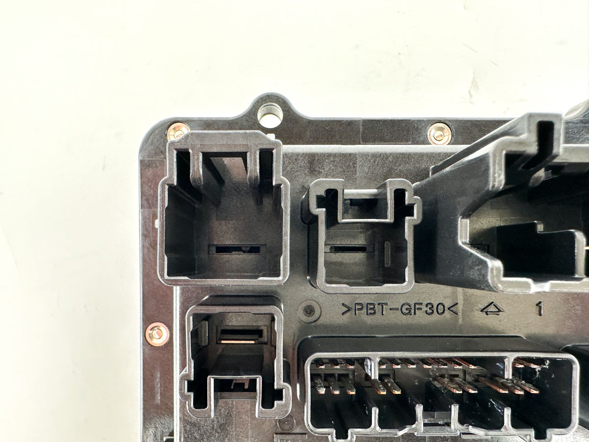 2012 Yamaha 250 HP 4 Stroke Outboard Fuse Box 6CB-82170-00-00 OEM