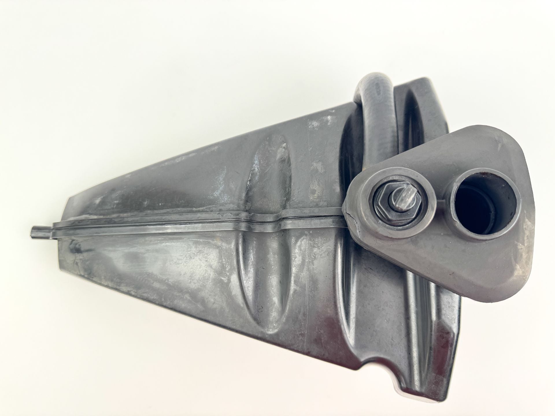 2015 Evinrude 225 HP 2 Stroke Outboard Muffler 5005699 OEM