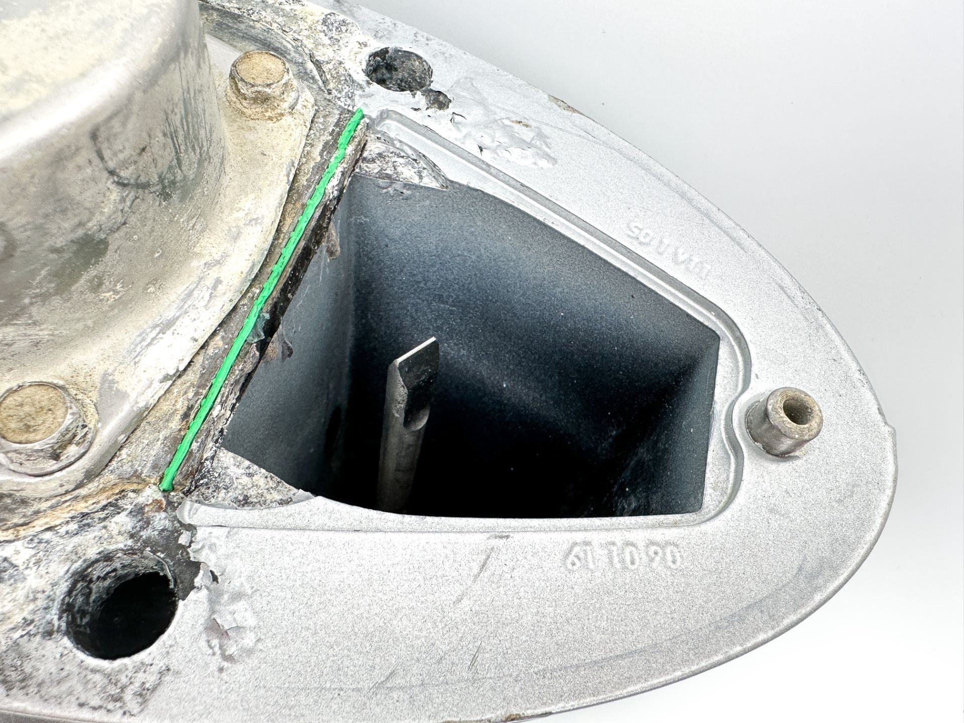 Mercury V8 Outboard 25" XL Cambered Lower Unit Gear Case LH Counter 1.85:1