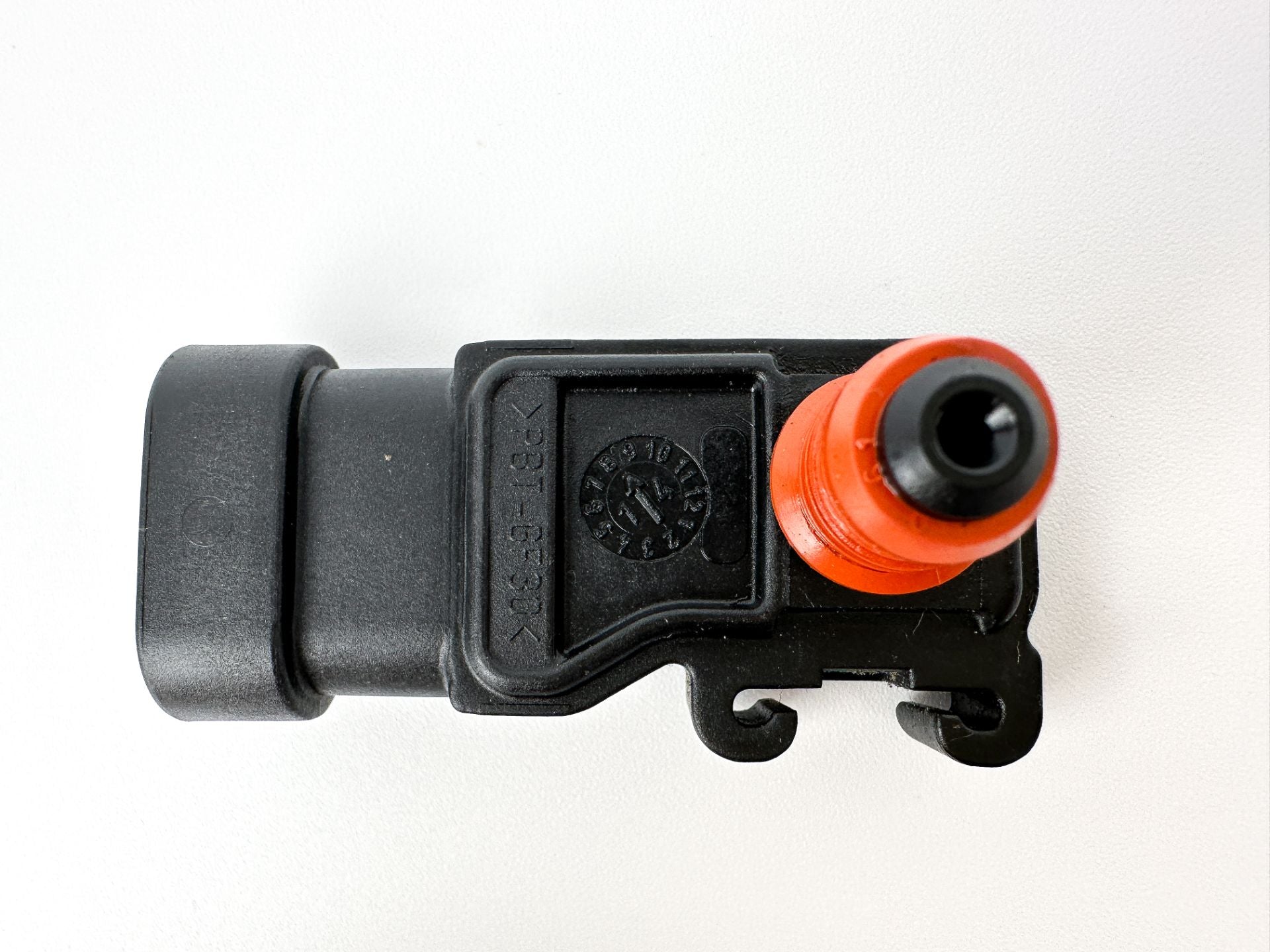 2014 Mercury 250 HP 2 Stroke Outboard MAP Pressure Sensor 884522 OEM