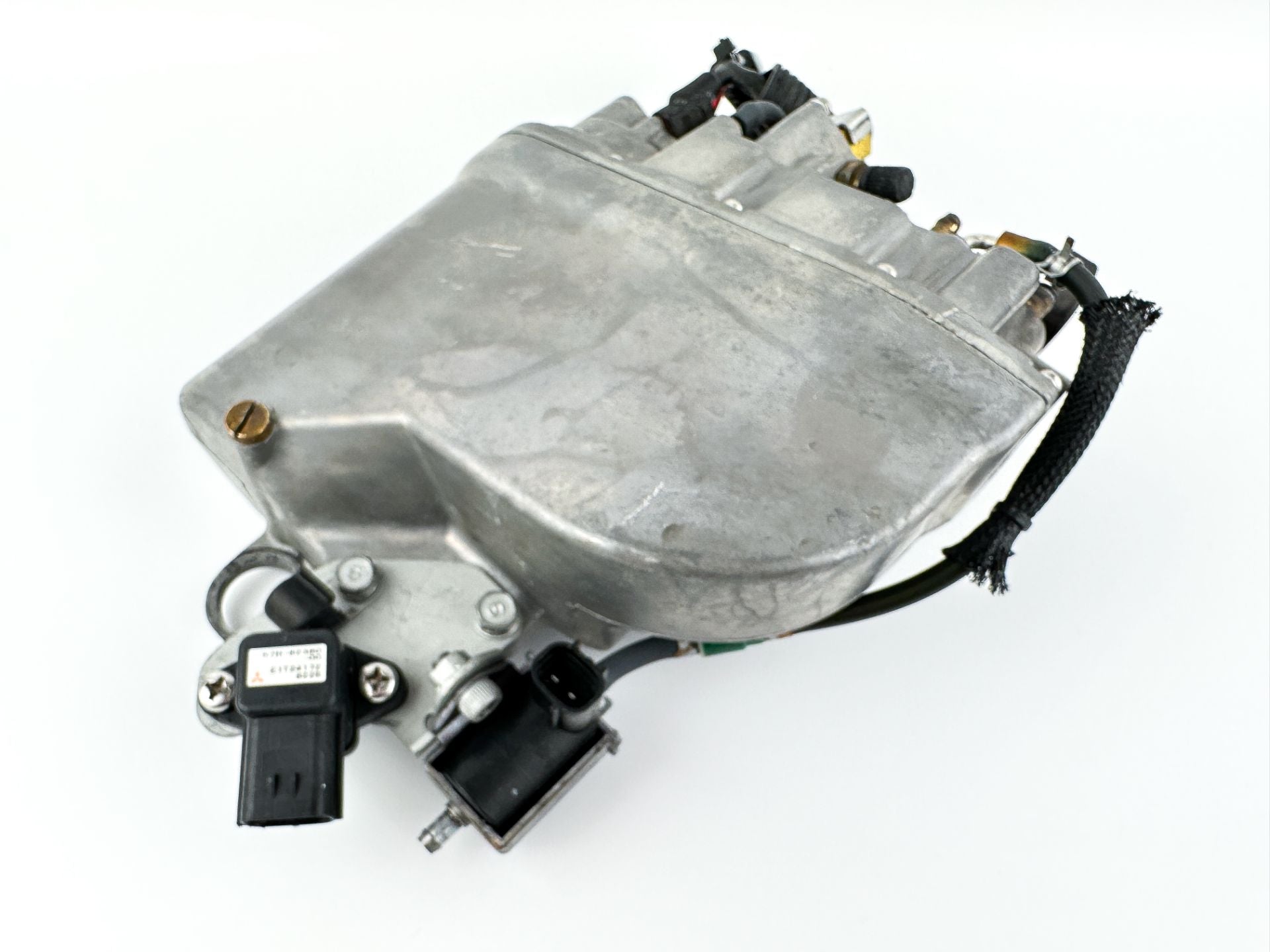 2007 Yamaha 250 HP 2 Stroke Outboard VST Float Chamber Assembly 60V-14980-00-00 OEM