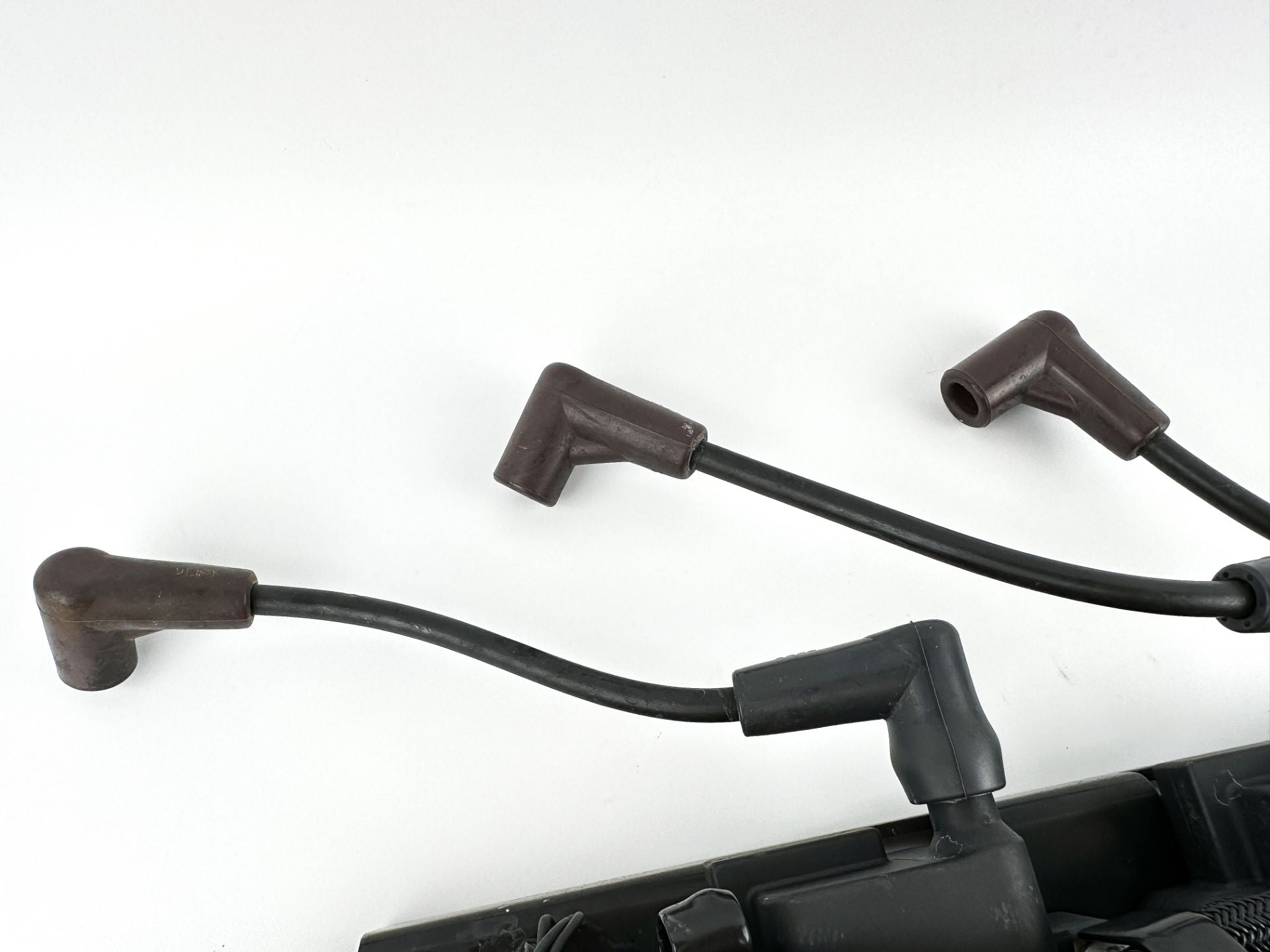 2015 Mercury 250 HP 2 Stroke Outboard Ignition Coil Set W/ Plate 879984A1 OEM