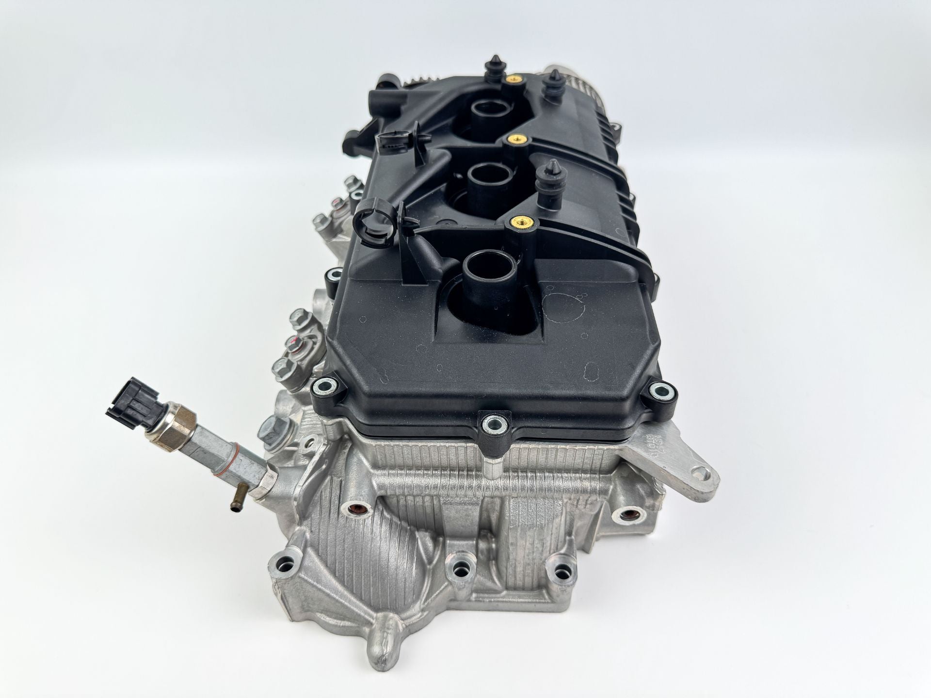 2010 Yamaha 250HP 4 Stroke Outboard Starboard Cylinder Head 6CB-W009A-00-00 Vmax