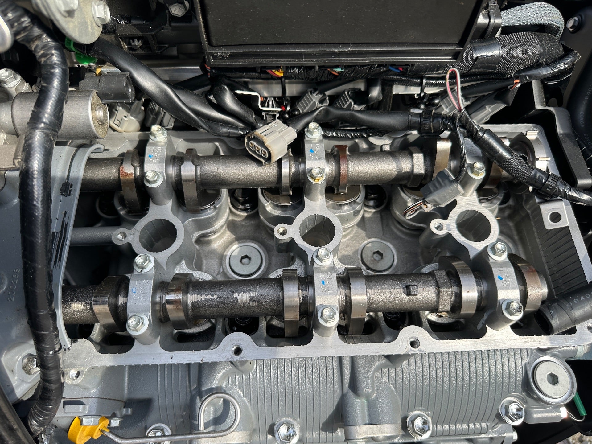 2019 Suzuki DF350 350HP 4 Stroke Outboard Engine Pair / Set 25" Shafts - Need Work