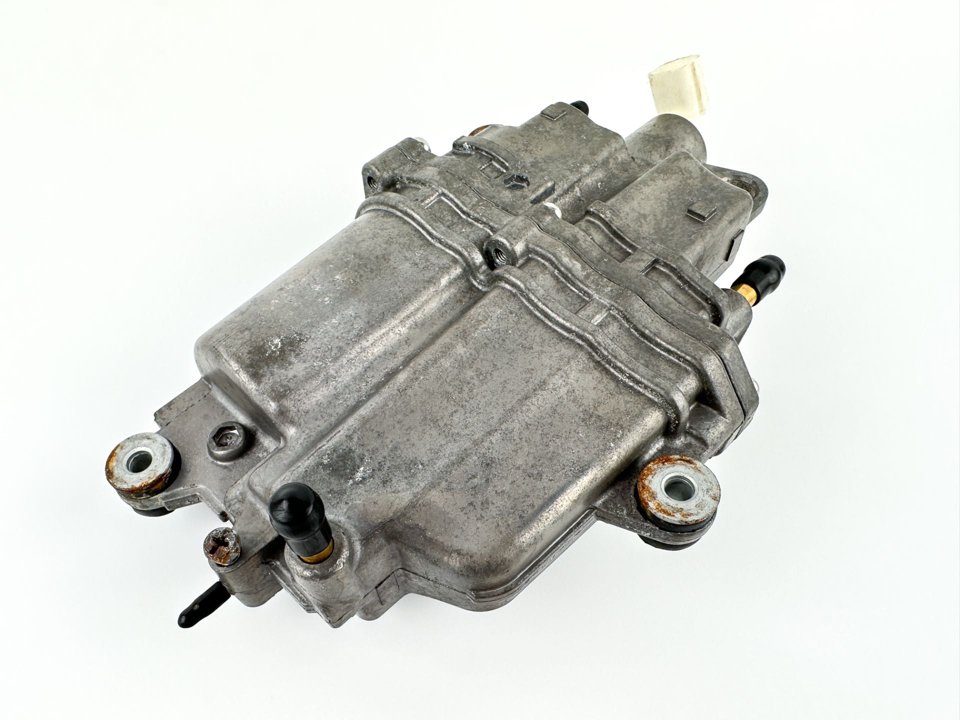 2011 Suzuki 140 HP 4 Stroke Outboard Vapor Separator Tank VST 15600-90J01 OEM