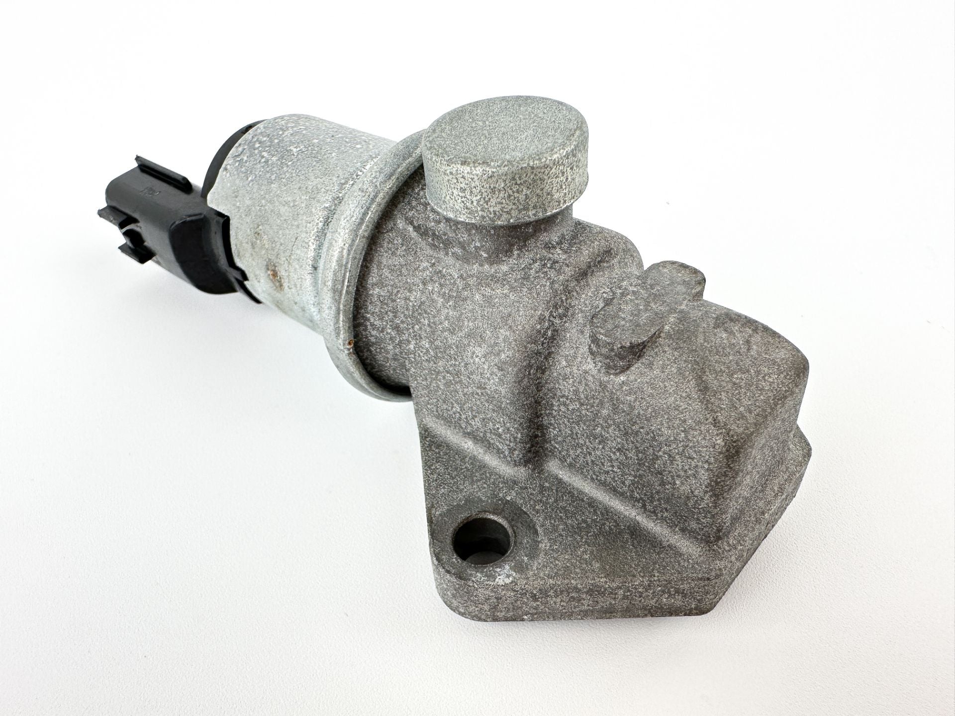 2003 Suzuki 140 HP 4 Stroke Outboard IAC Idle Air Control Valve 18137-77E00 OEM