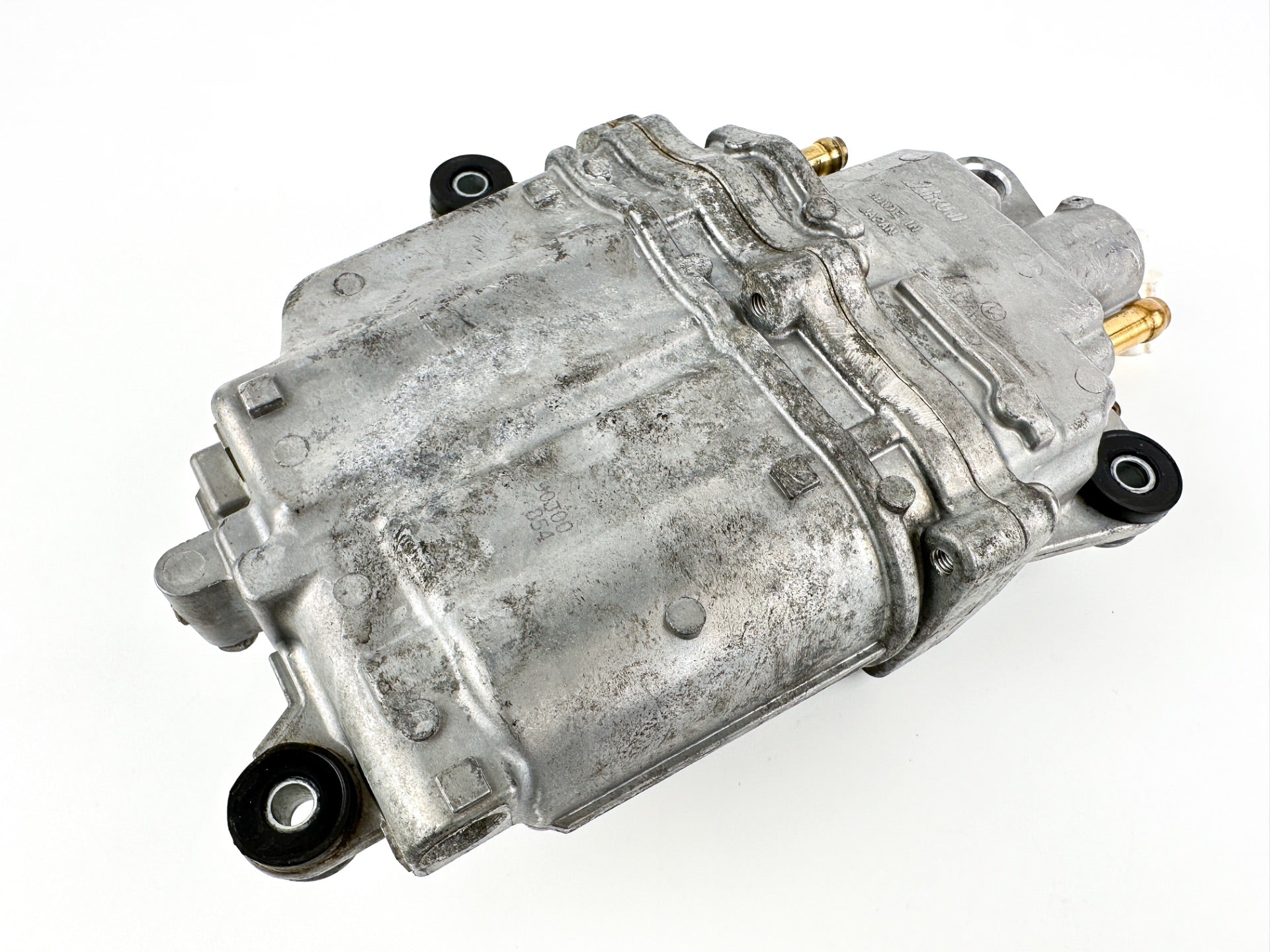2009 Suzuki 100 HP 4 Stroke Outboard Vapor Separator Tank VST 15600-90J01 OEM