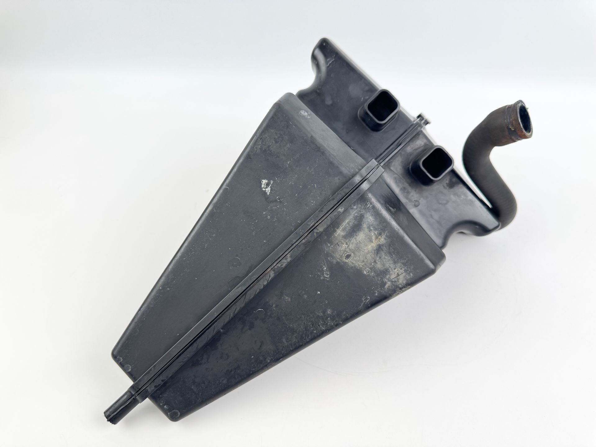 2005 Evinrude 250 HP 2 Stroke Outboard Muffler 5005699 OEM