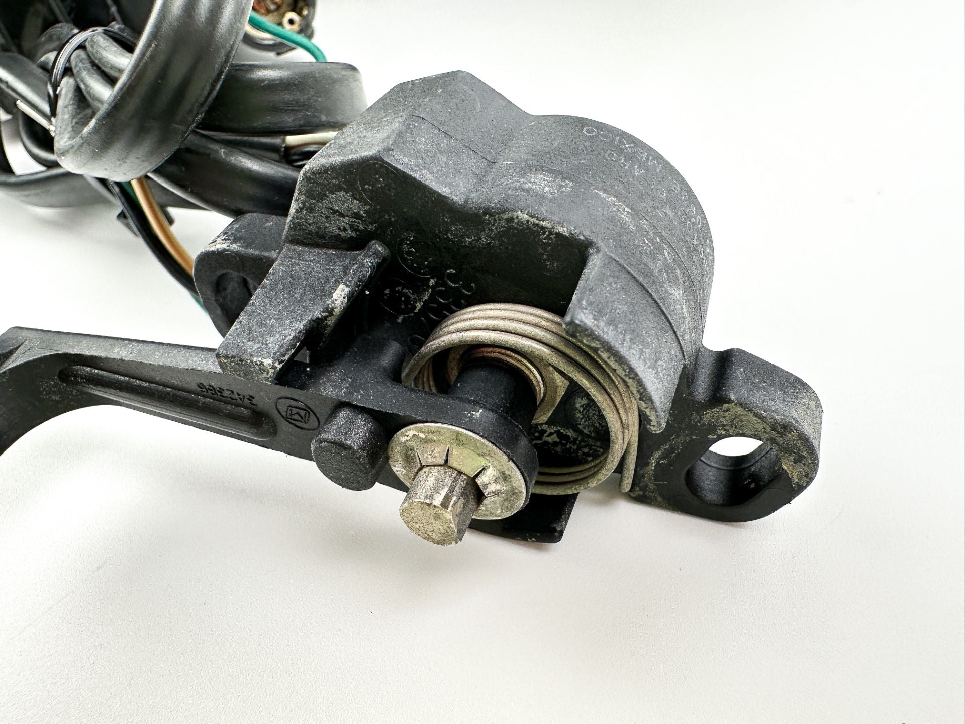 5005115 5007473 5007662 Evinrude Johnson BRP Power Trim & Tilt Unit Assembly