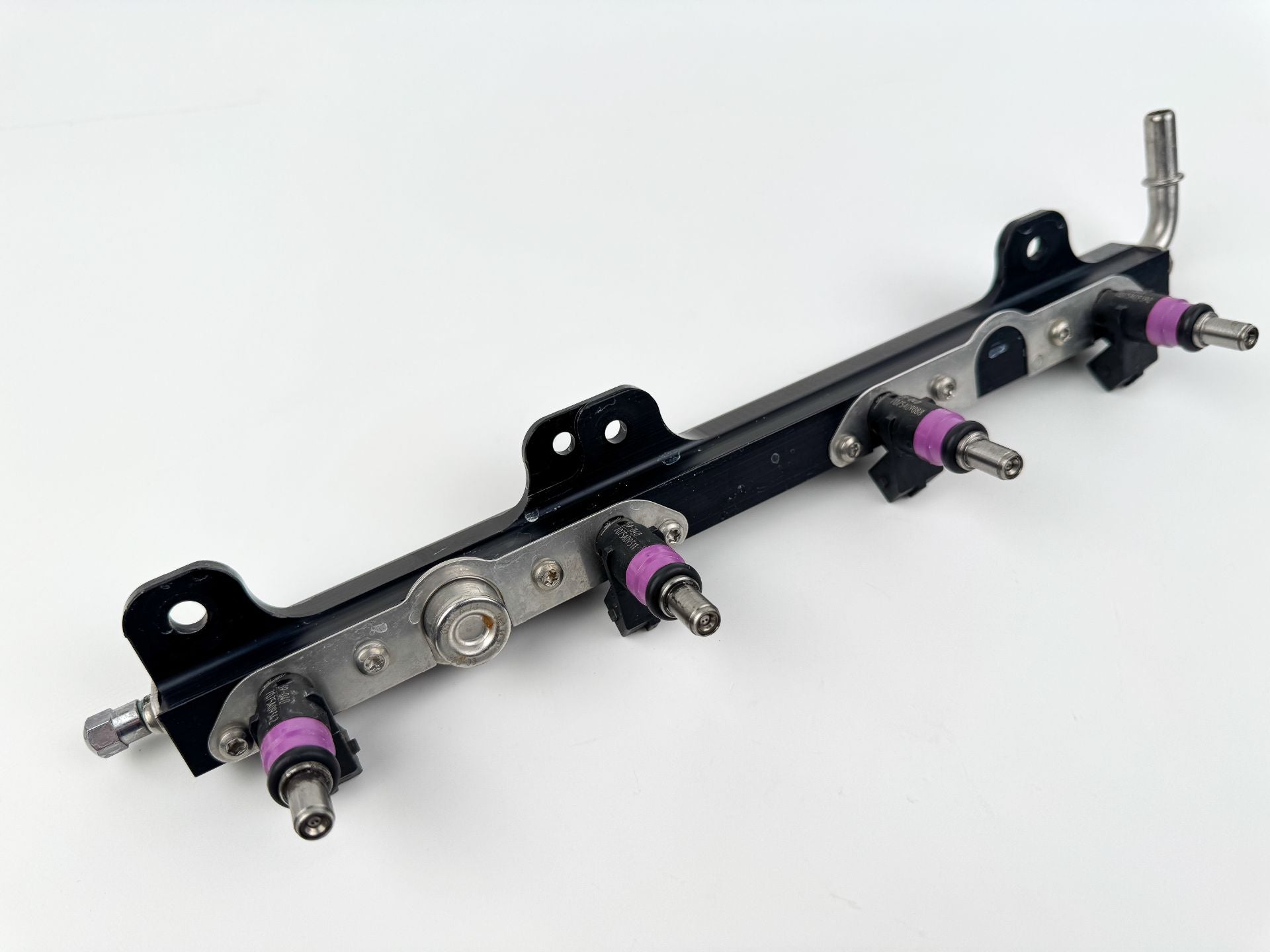 2007 Mercury 135 HP 4 Stroke Outboard Fuel Injector Set W/ Rail 8M0041571 OEM