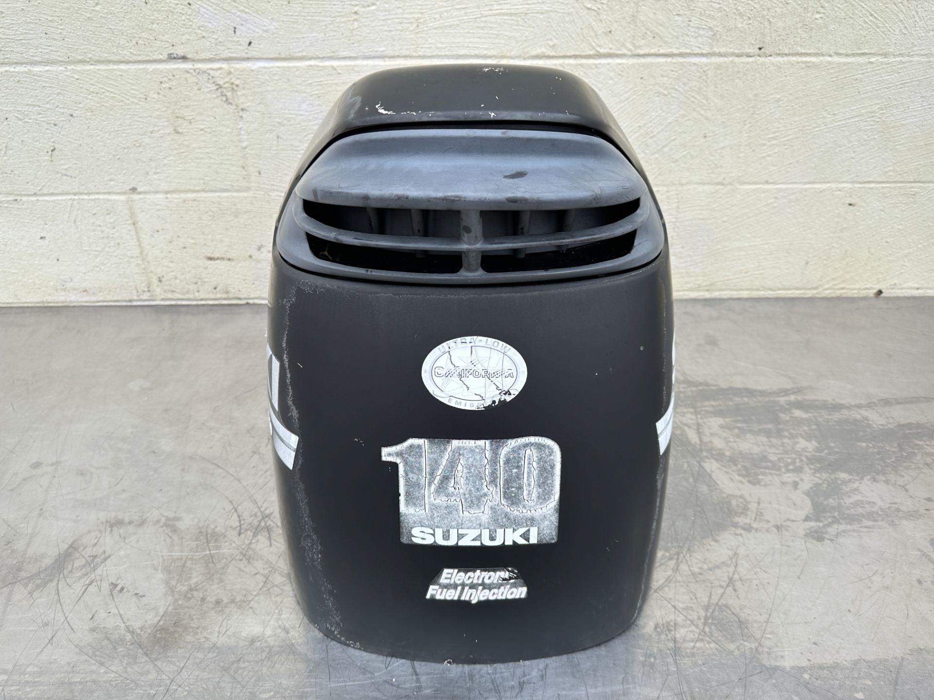 2005 Suzuki 140 HP 4 Stroke Outboard Top Cowling 61410-92846-0EP OEM