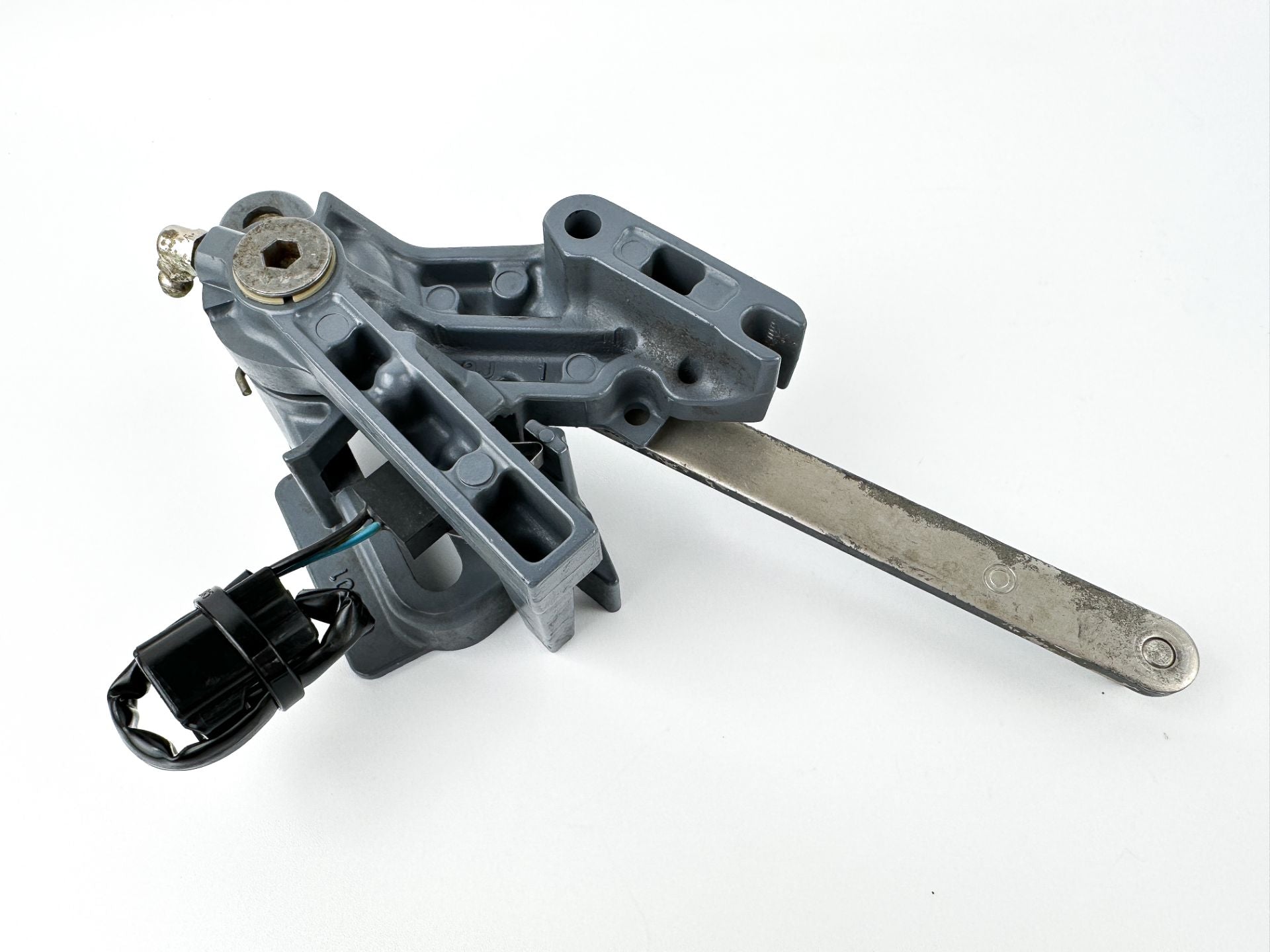 2004 Yamaha 225 HP 4 Stroke Outboard Shift Switch & Bracket 69J-8259F-00-00 OEM