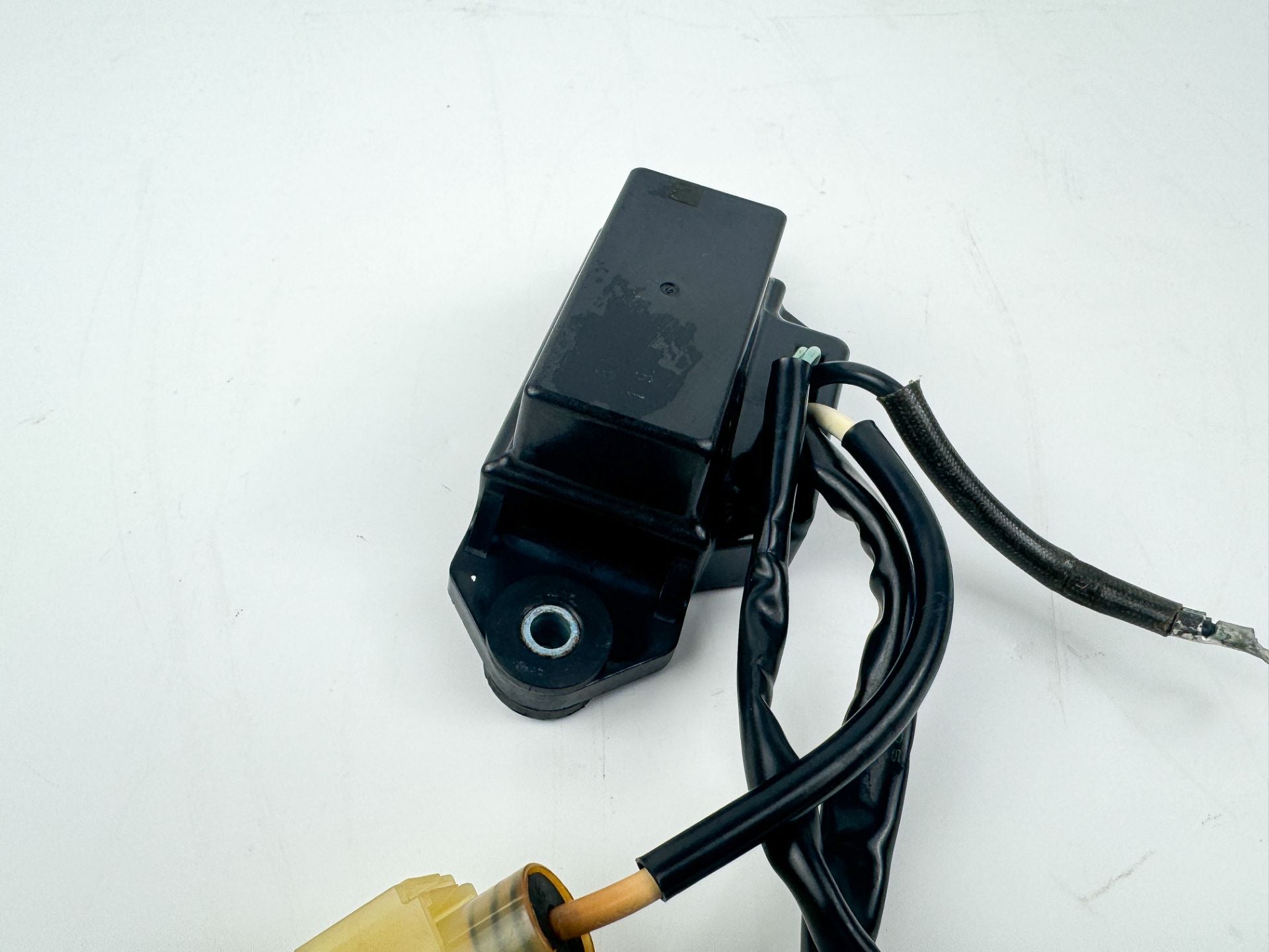 2007 Honda 150 HP 4 Stroke Outboard Trim Tilt Relay 38550-ZY6-003 OEM