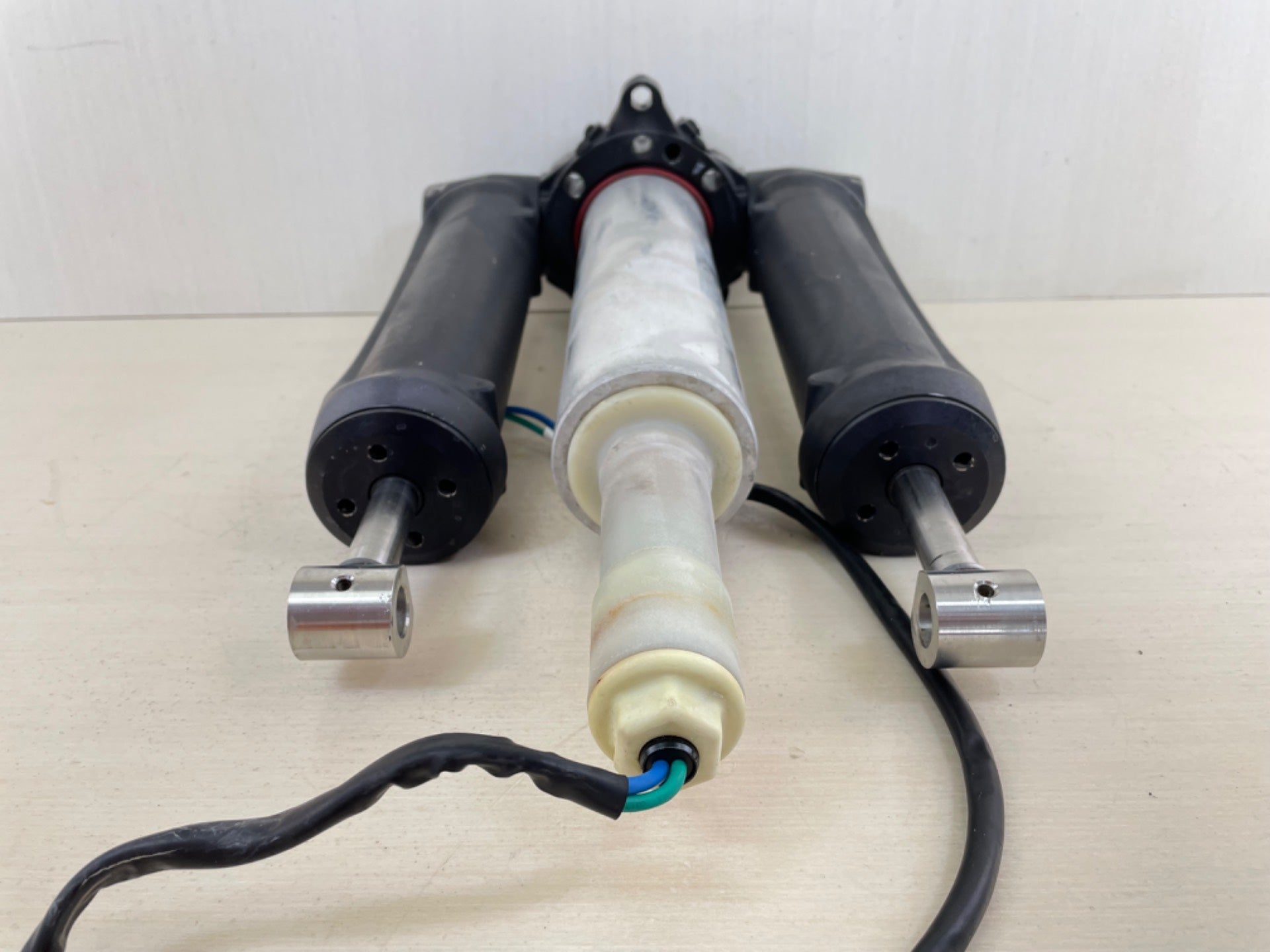 Mercury 200 225 250 275 300 HP Verado Trim Cylinder Setup Assembly