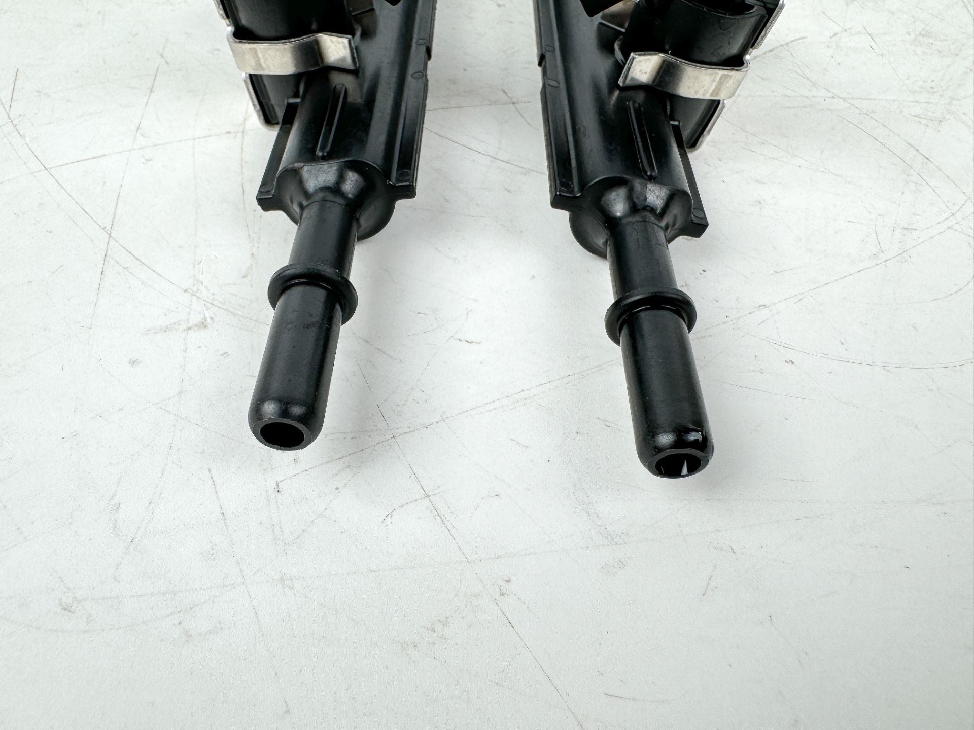 2016 Yamaha 250 HP 4 Stroke Outboard Fuel Injector Set W/ Rail 6AW-13761-00-00 OEM