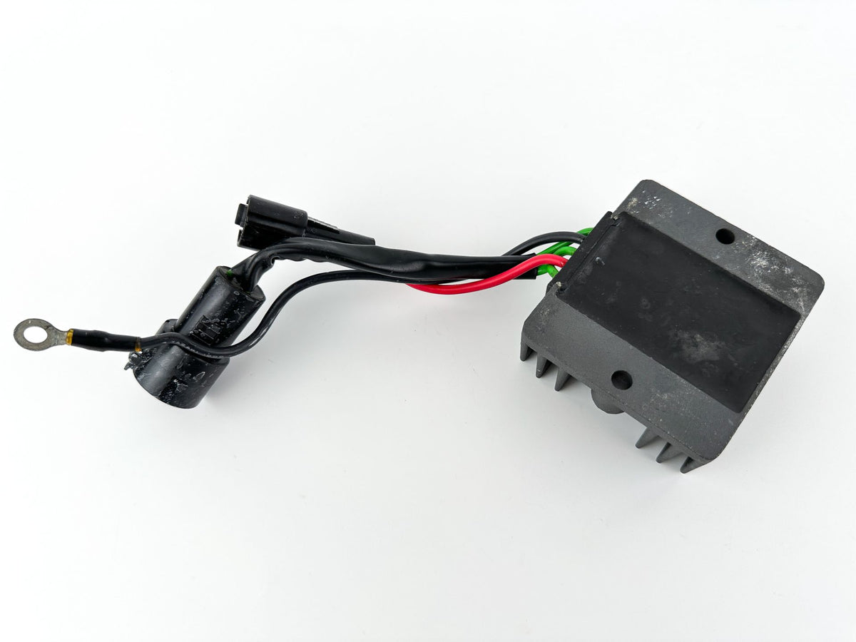 1997 Yamaha 130 HP 2 Stroke Outboard Rectifier & Regulator 6R3-81960-10-00 OEM