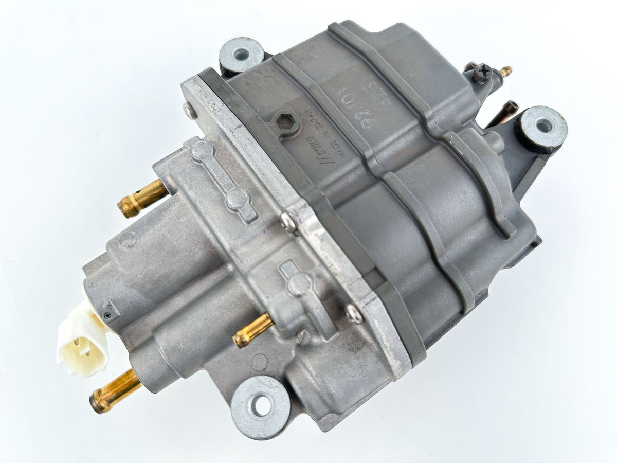 2019 Suzuki 115 HP 4 Stroke Outboard Vapor Separator Tank VST 15600-92J50 OEM