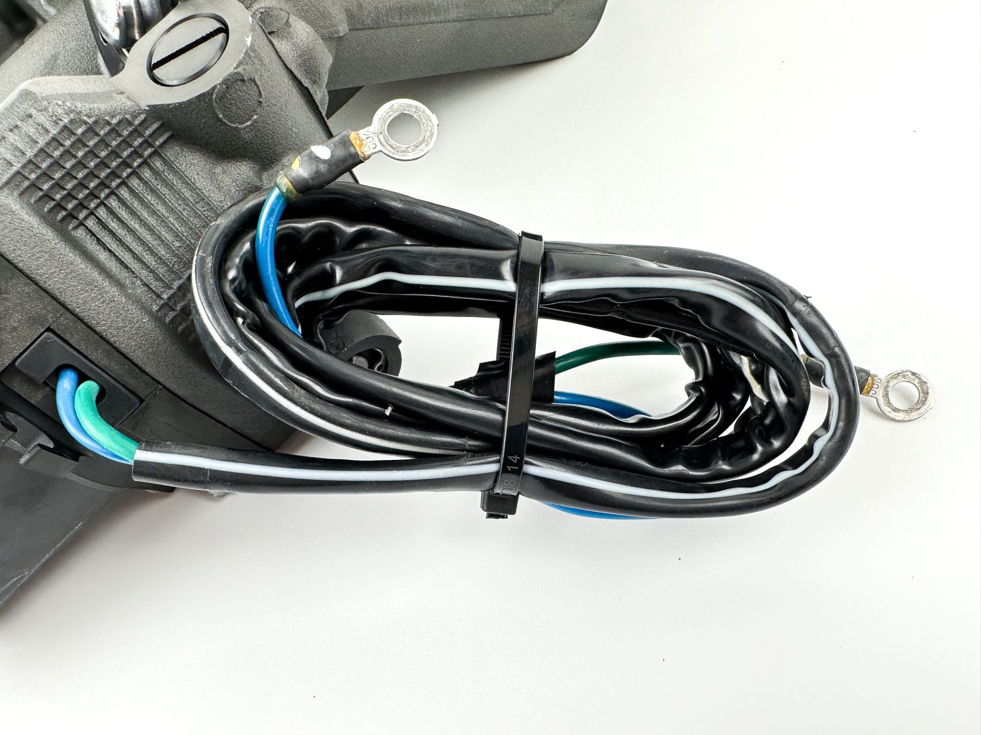 2016 Yamaha 150 HP 4 Stroke Outboard Power Trim Tilt Unit 63P-43800-13-00 OEM