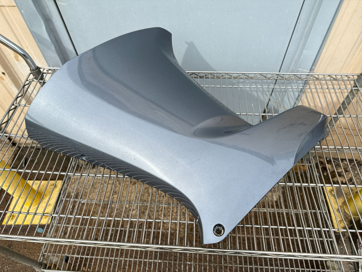 2022 Yamaha 200 HP 4 Stroke Outboard Lower Apron Cowling Starboard 6DA-42770-01-00 OEM