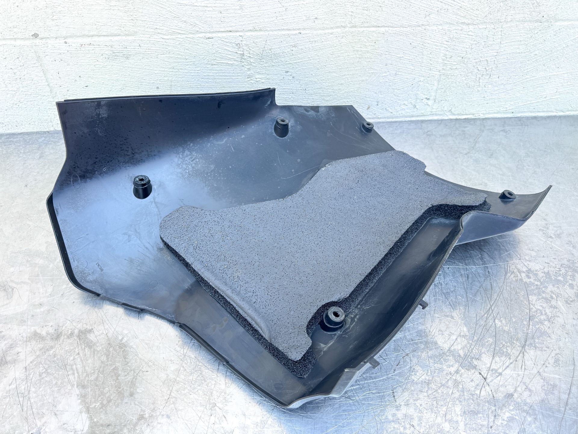 2012 Mercury 300HP 4 Stroke Verado Outboard Lower Apron Cover Set XL