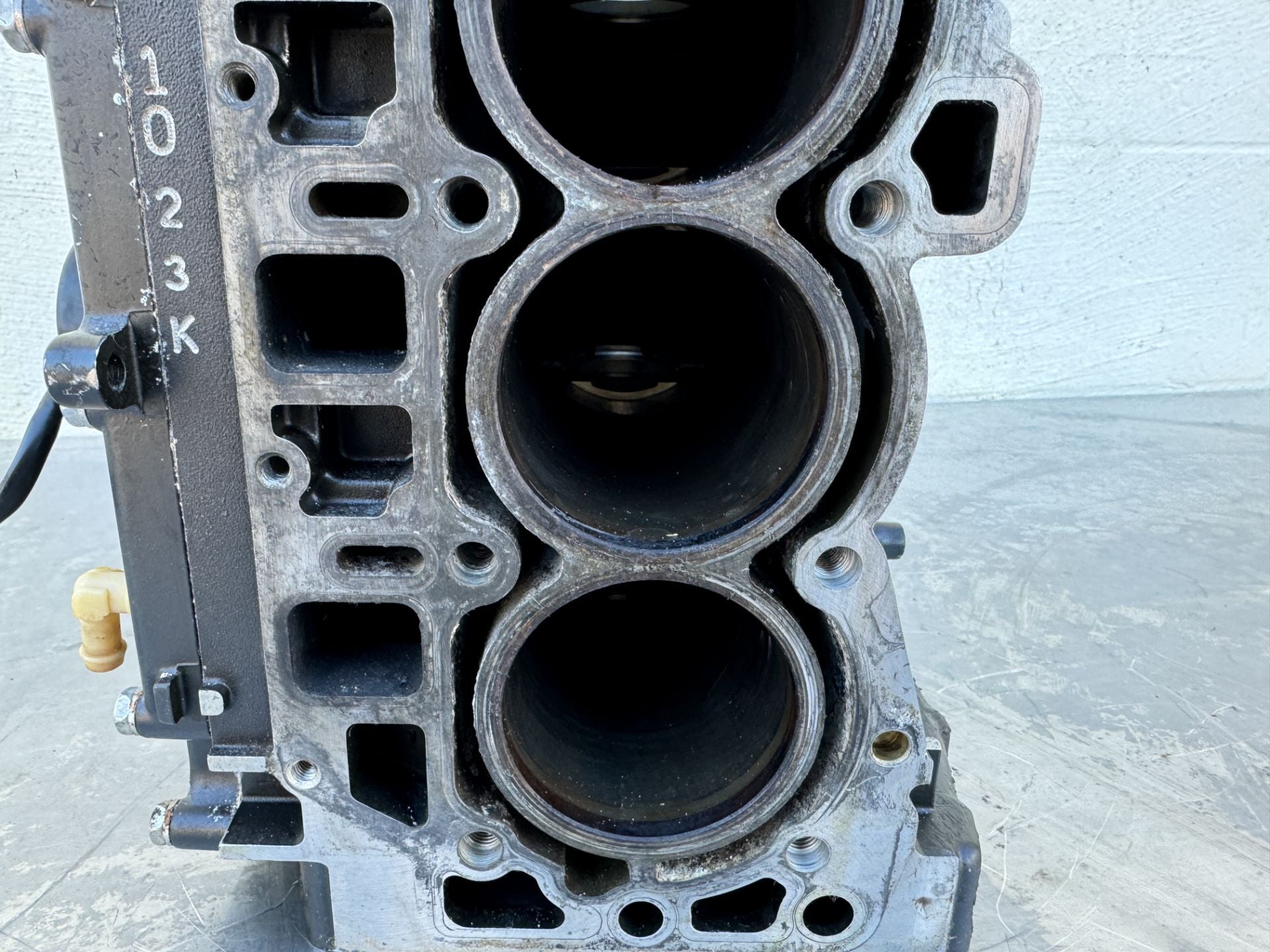 2003 Mercury 60 HP 4 Stroke Outboard Crankcase Short Block Assembly 857015T6 OEM