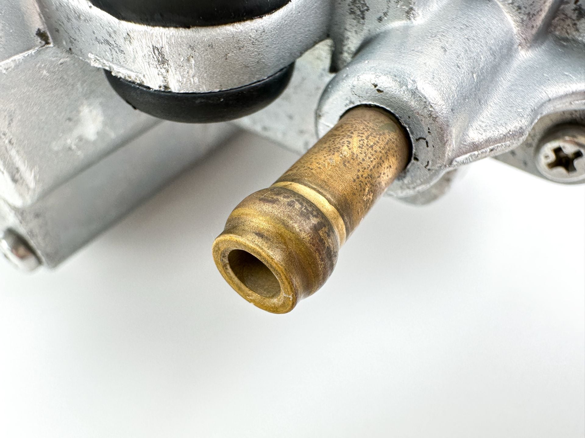 2000 Evinrude 70 HP 4 Stroke Outboard Vapor Separator Tank VST 15600-99EV2 OEM