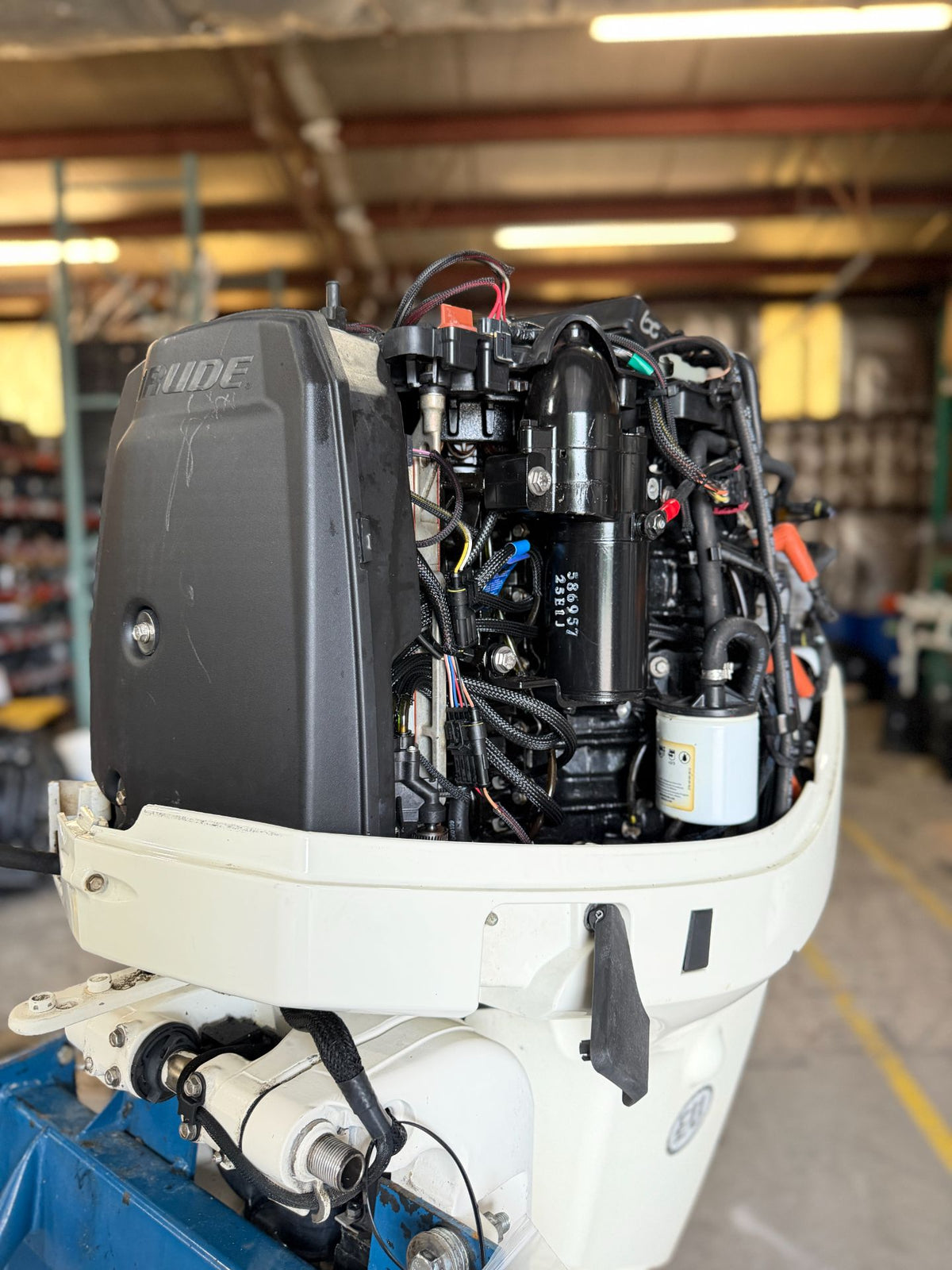 2010 Evinrude 150HP Etec 2 Stroke Outboard Engine 25" Shaft 490 Hours