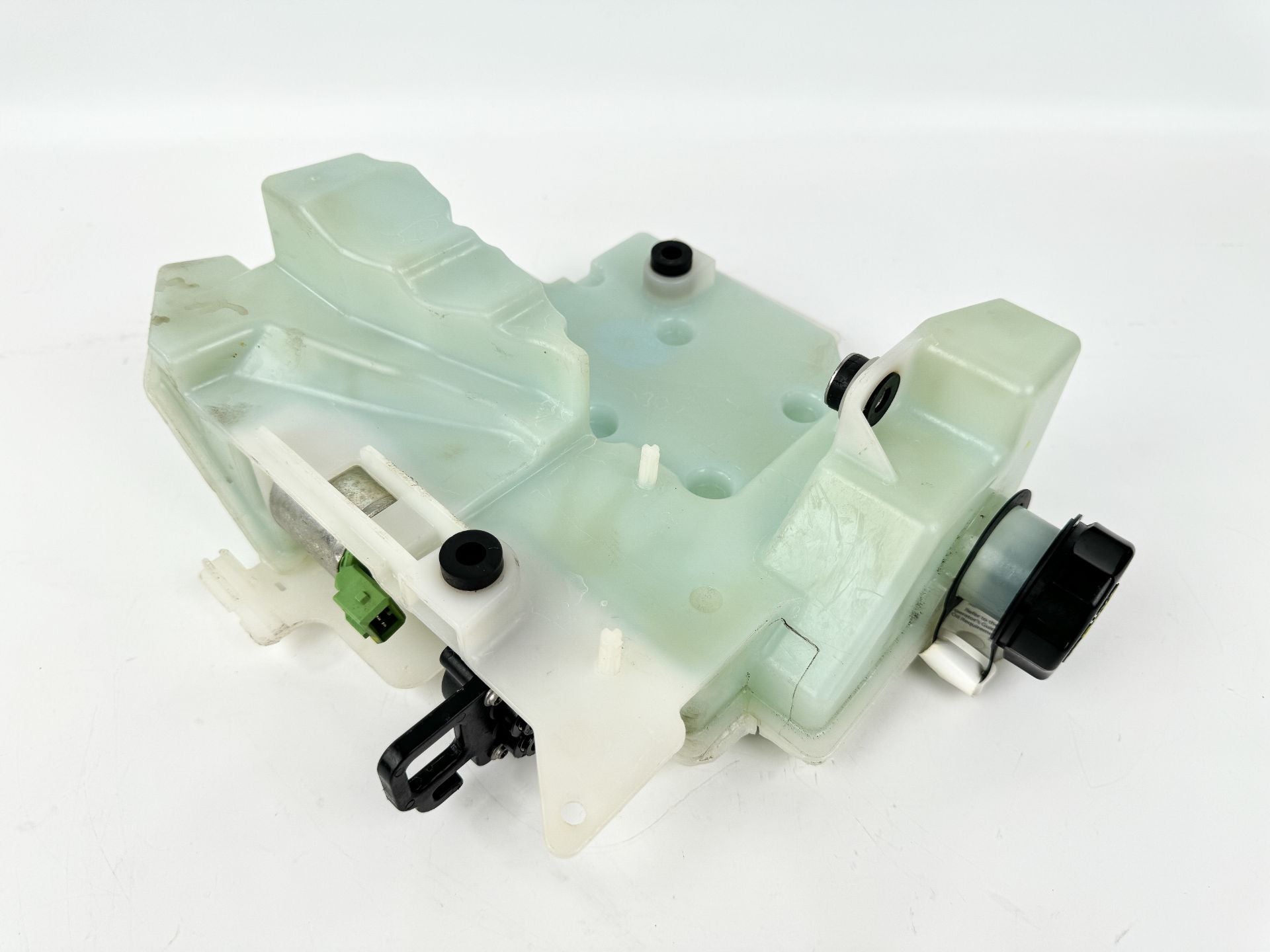 2015 Evinrude 30 HP 2 Stroke Outboard Oil Tank W/ Pump 5008994 OEM