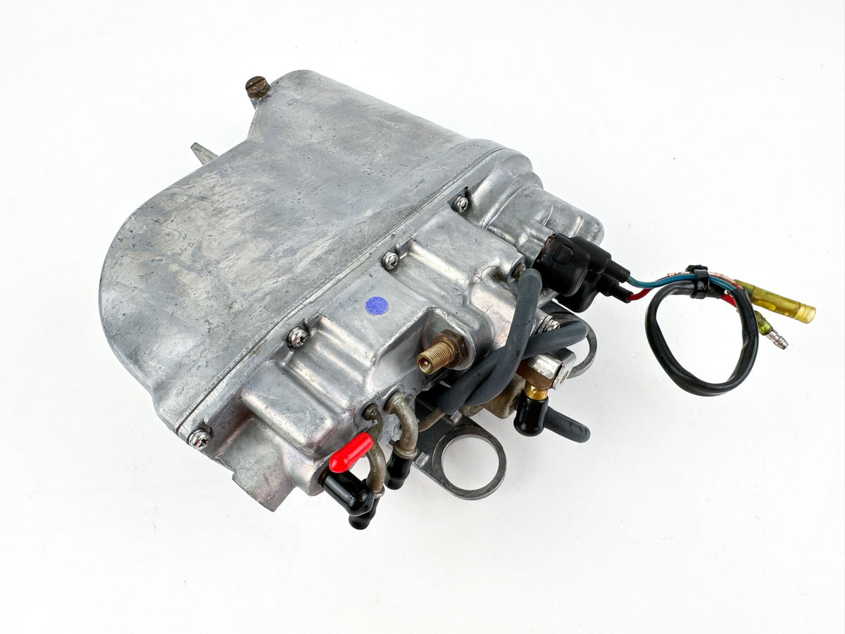 2004 Yamaha 150 HP 2 Stroke Outboard VST Float Chamber Assembly 68F-14182-01-00 OEM