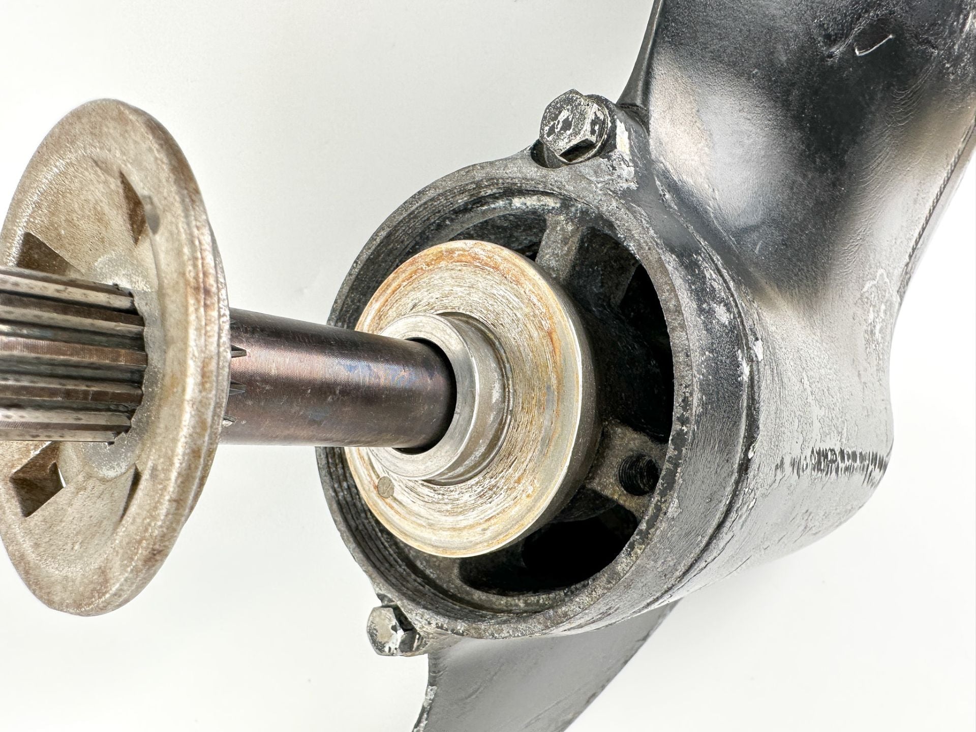 1998 - 2009 Suzuki DF 60 70 HP 20" Long Lower Unit Gear Case OEM