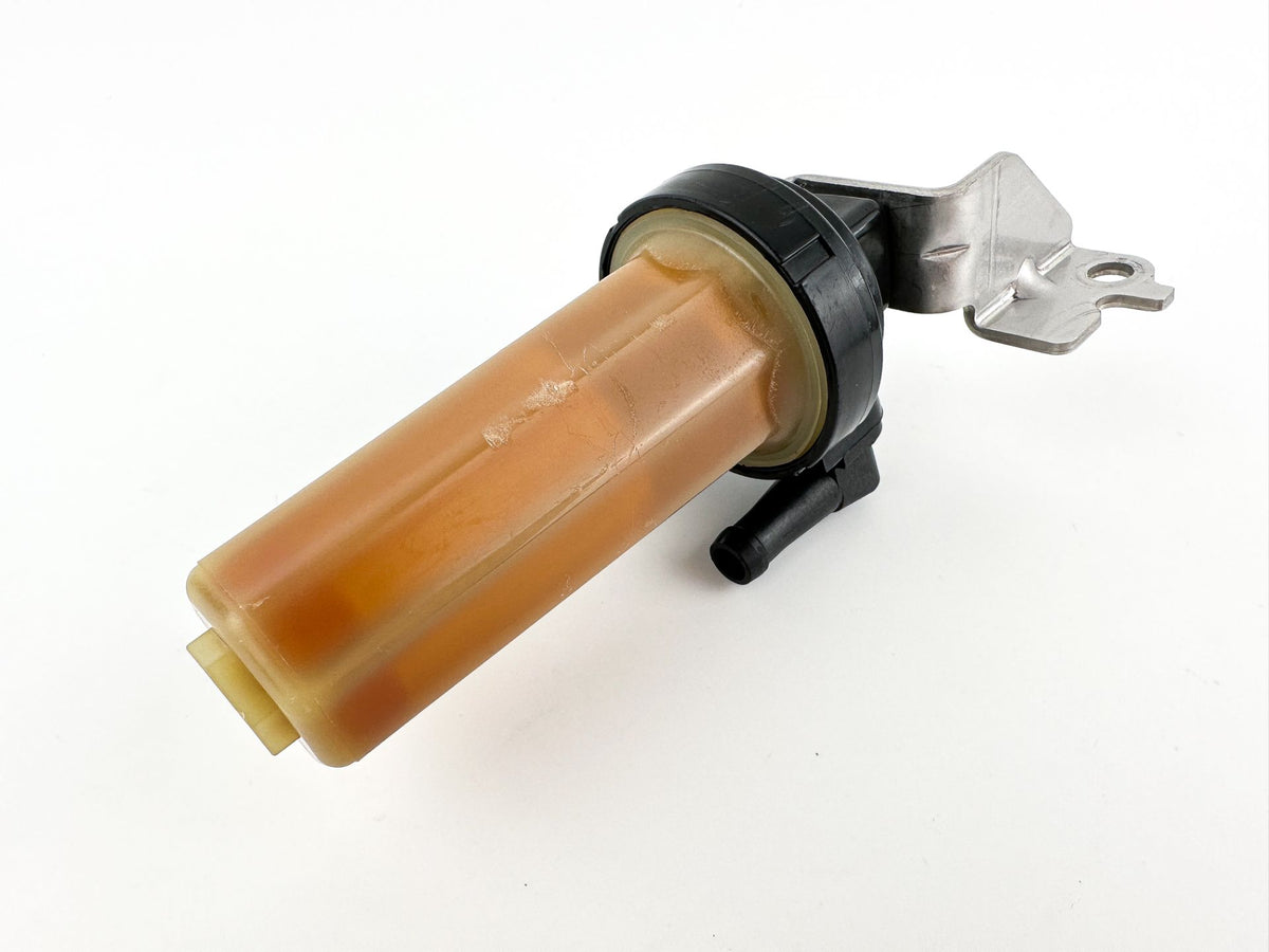 2002 Yamaha 115 HP 4 Stroke Outboard Fuel Filter Assembly 68V-24560-01-00 OEM