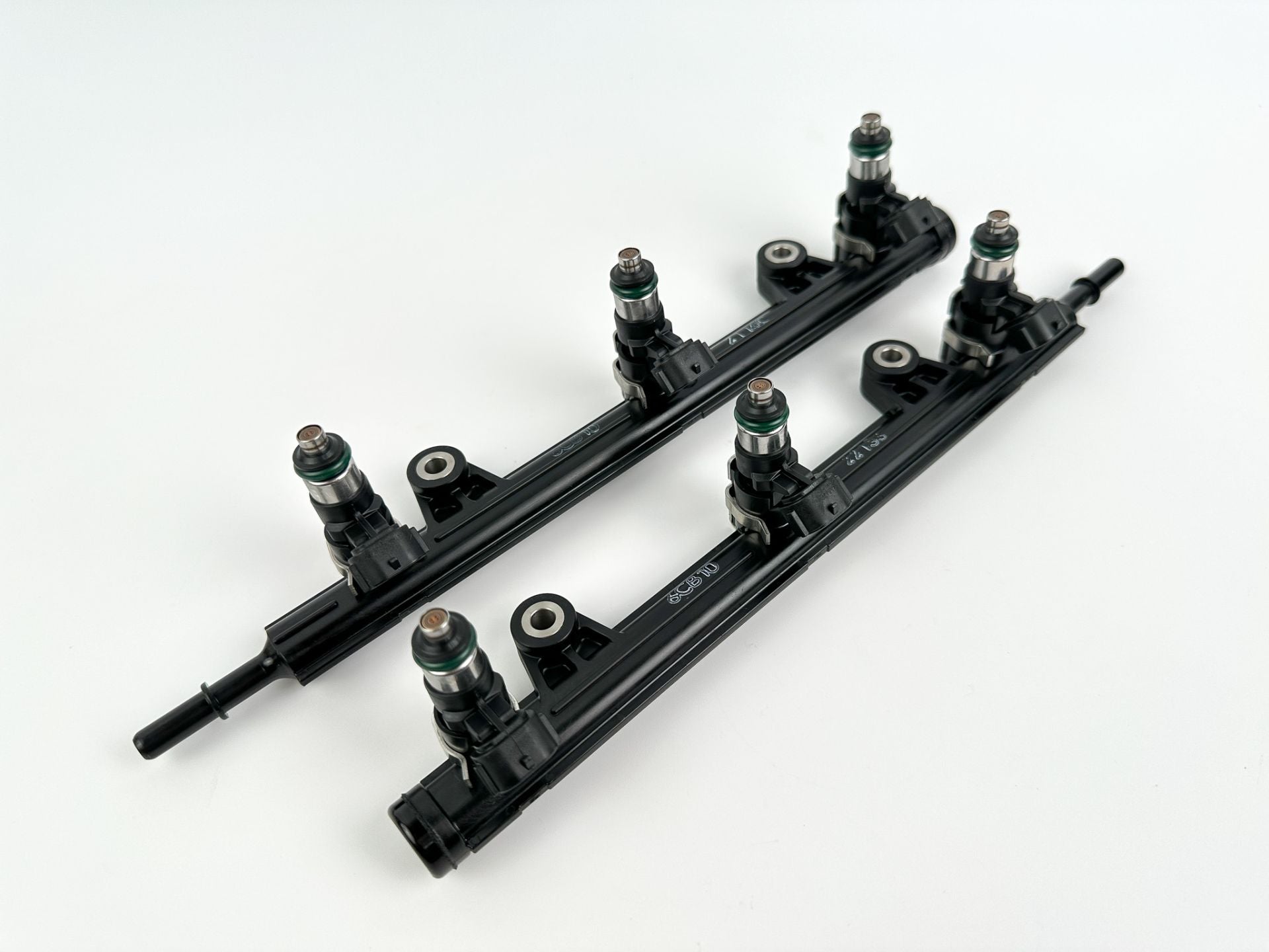 2019 Yamaha 250 HP 4 Stroke Outboard Fuel Injector Set W/ Rail 6CB-13161-10-00 OEM