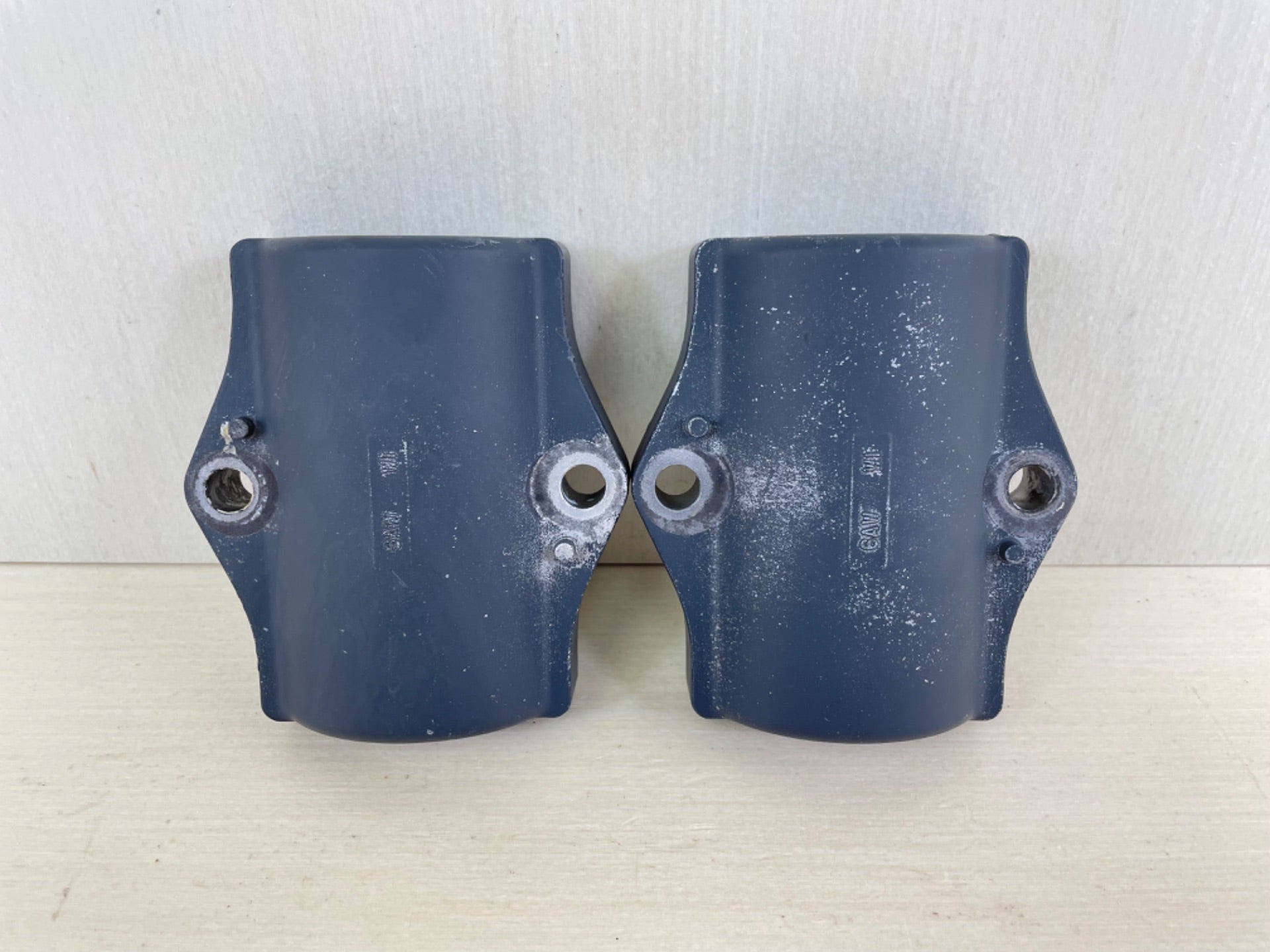 2013 Yamaha F 350HP 4 Stroke Outboard Lower Motor Mount Cover Housing 6AW-44552-00-CA