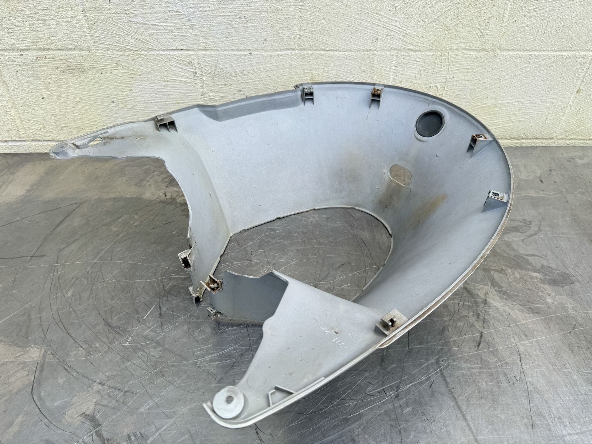 2002 Honda 130 HP 4 Stroke Outboard Lower Apron Cover 63711-ZW5-000ZA OEM