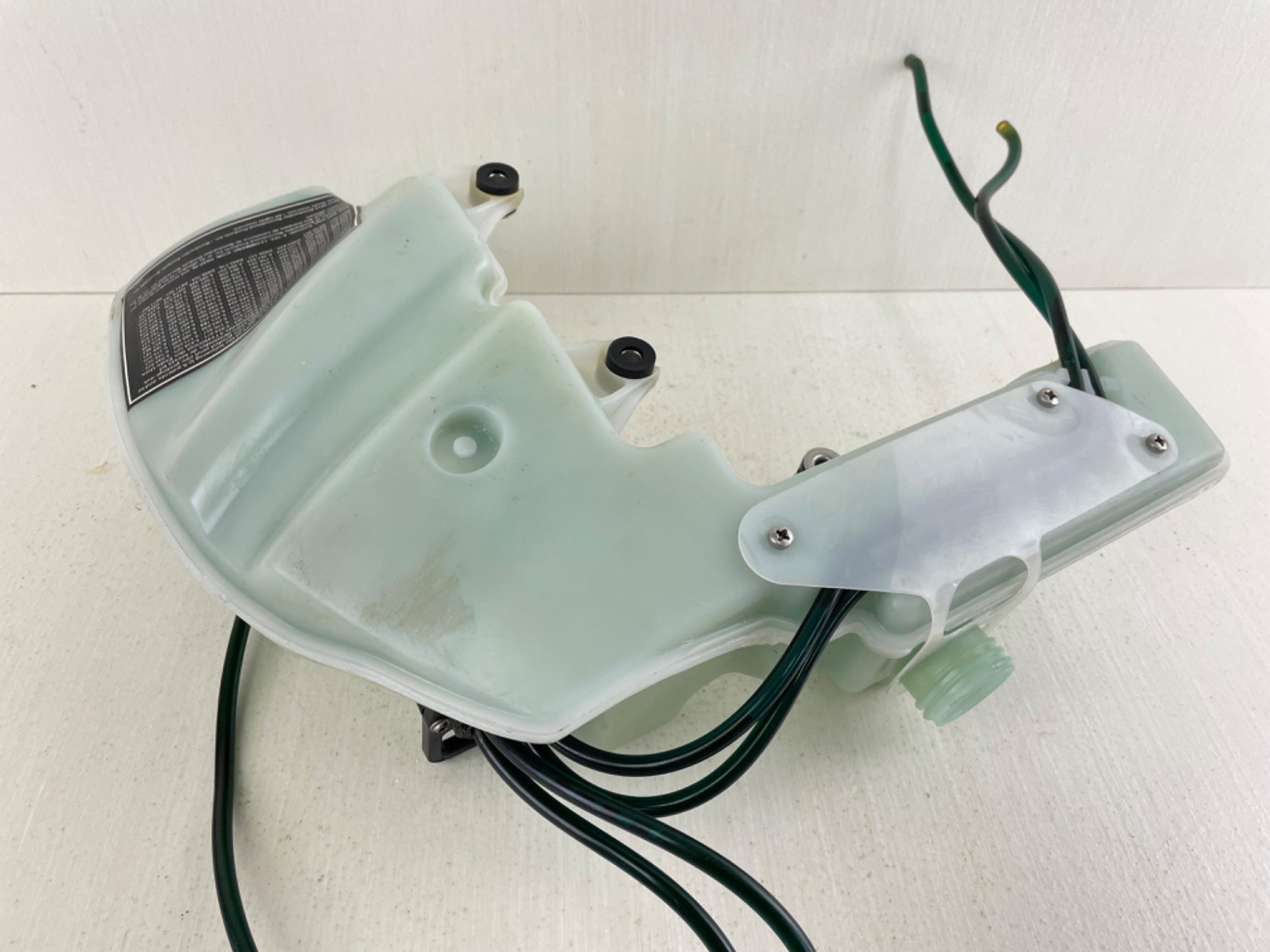 Evinrude 50HP Etec Outboard 5007951 Oil Tank With Oil Pump 5007950