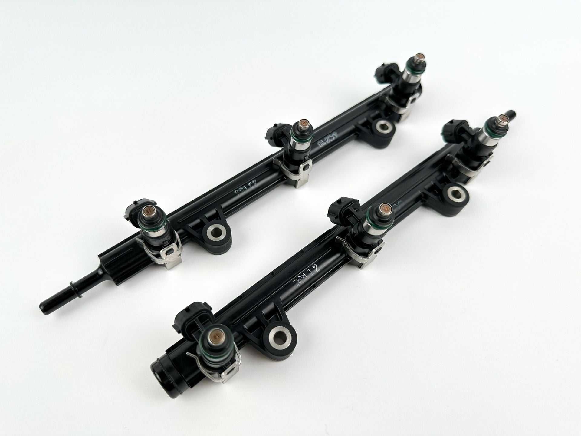 2019 Yamaha 250 HP 4 Stroke Outboard Fuel Injector Set W/ Rail 6CB-13161-10-00 OEM