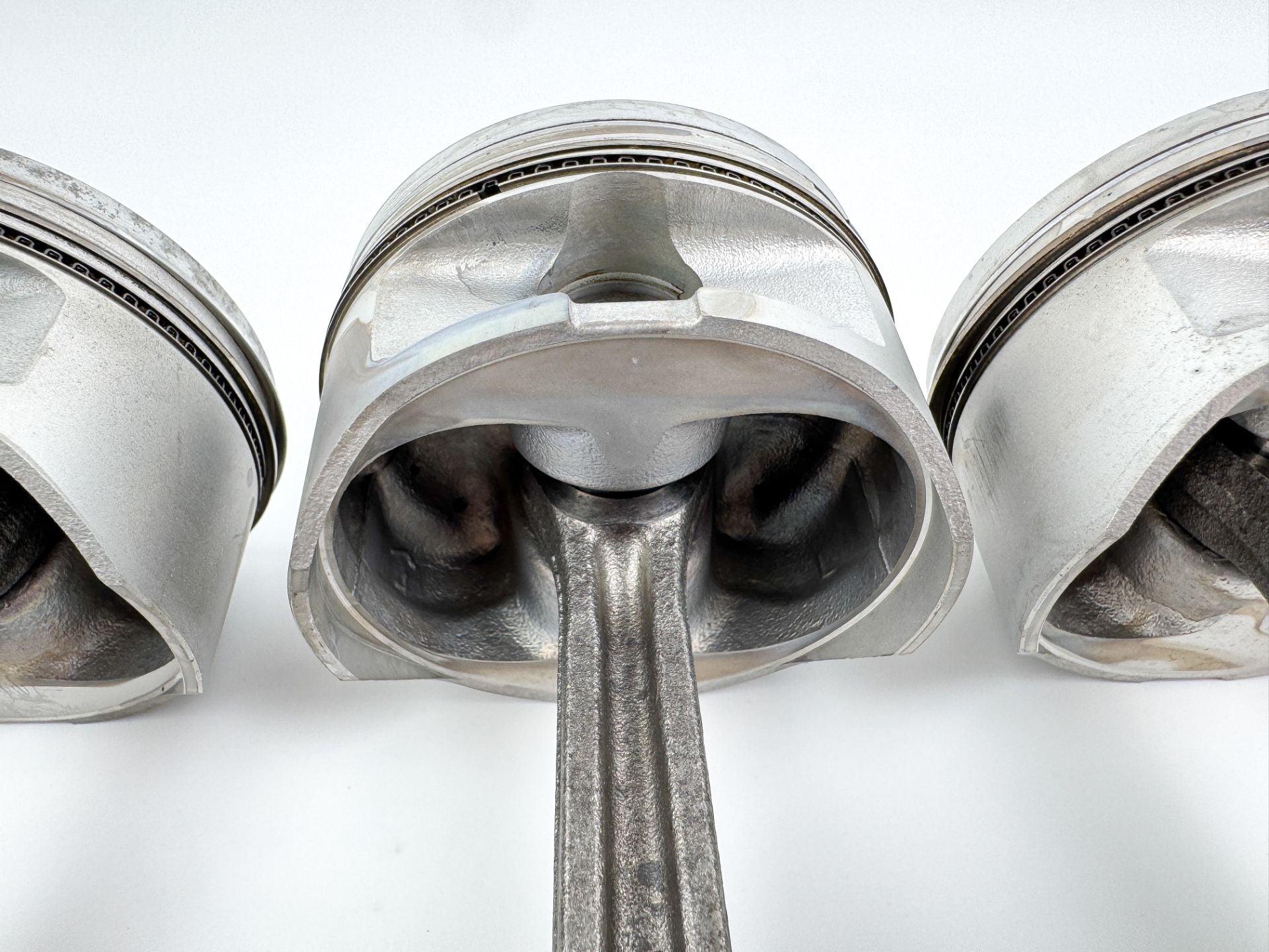 2003 Yamaha 115 HP 4 Stroke Outboard Piston & Connecting Rod Set 68V-W1164-00-00 OEM