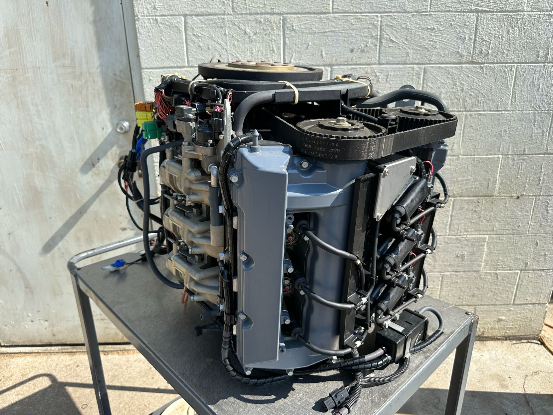 2005 Yamaha 225HP 4 Stroke Outboard Powerhead OEM