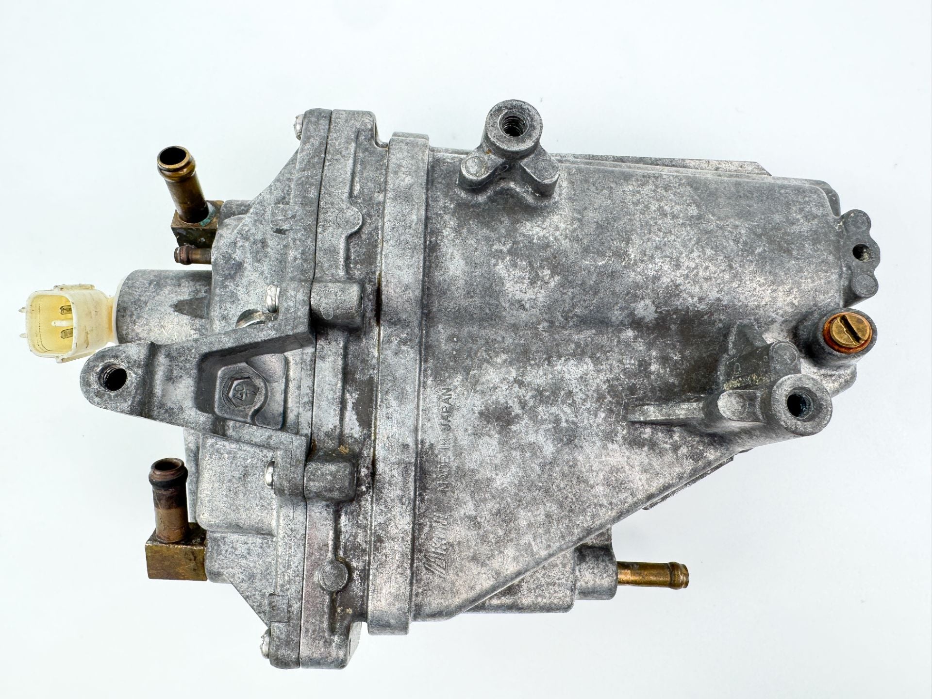 2003 Yamaha 115 HP 4 Stroke Outboard VST Float Chamber Assembly 68V-14180-01-00 Parts