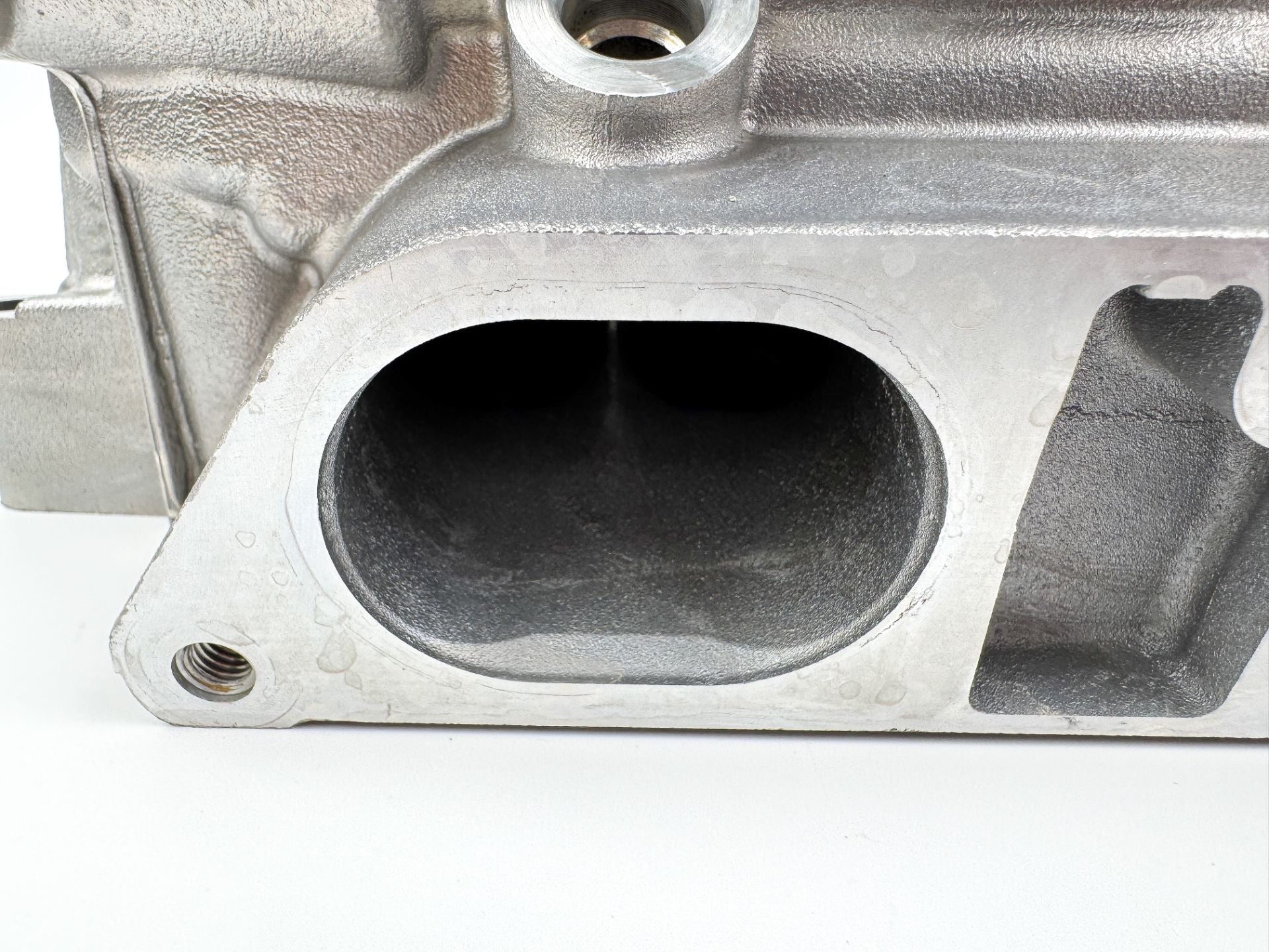 2010 Yamaha 250HP 4 Stroke Outboard Starboard Cylinder Head 6CB-W009A-00-00 Vmax