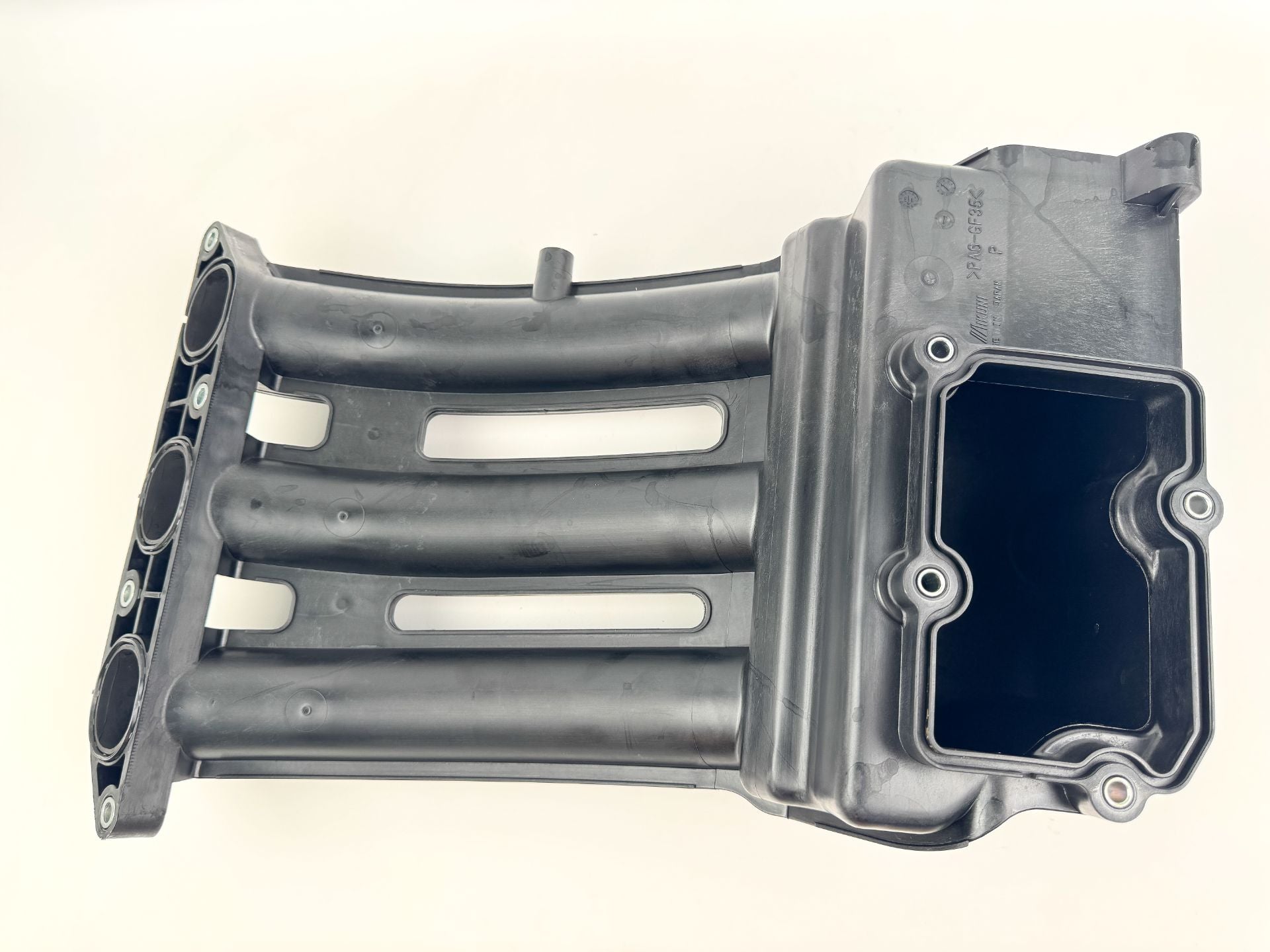 2013 Yamaha 250 HP 4 Stroke Outboard Intake Manifold 6P2-13641-00-00 OEM