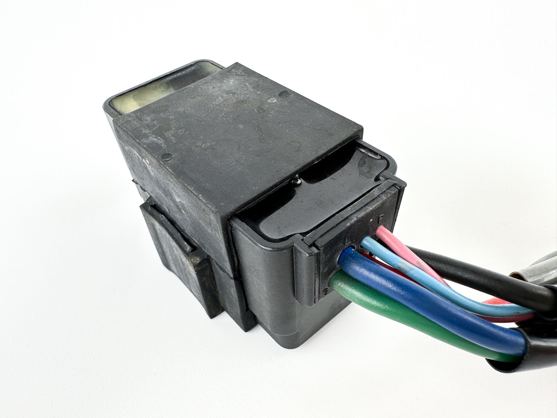 2008 Suzuki 50 HP 4 Stroke Outboard Trim Tilt Relay 38410-93J13 OEM