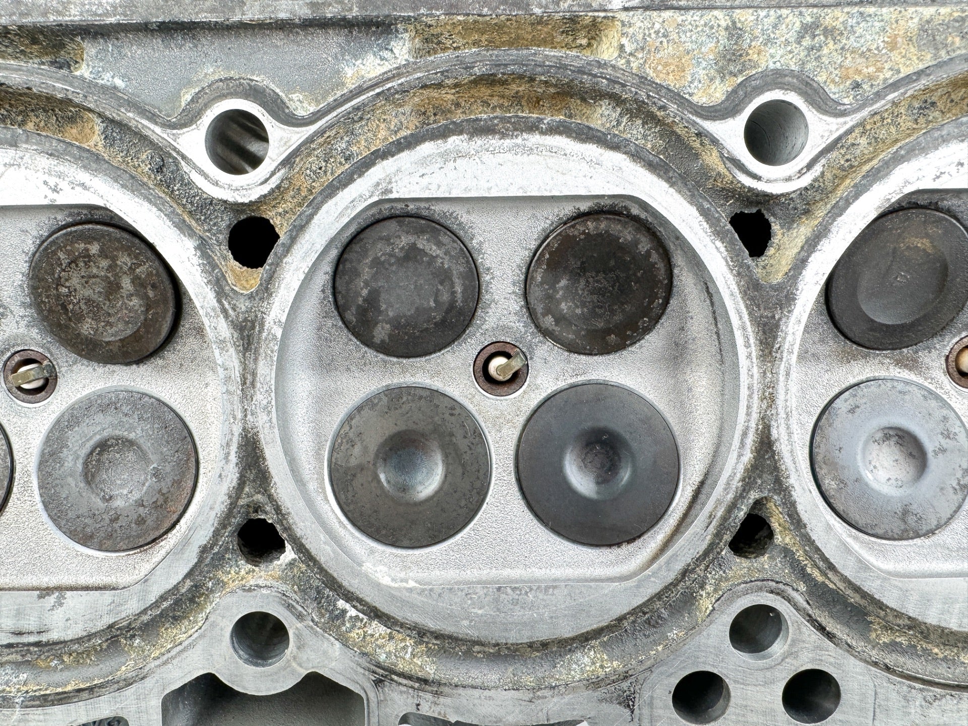 2018 Suzuki 150 HP 4 Stroke Outboard Cylinder Head 11101-96J02 OEM
