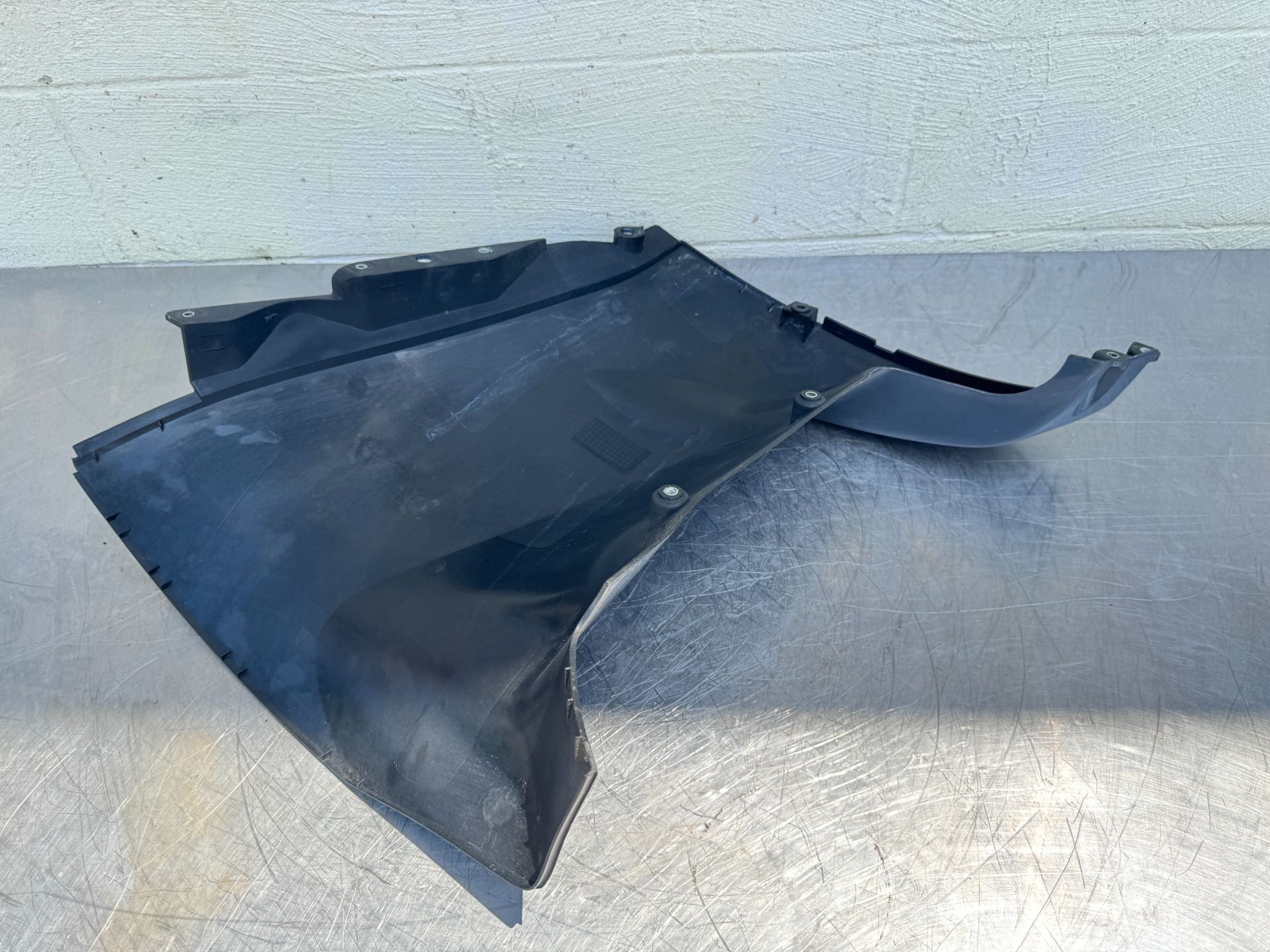 2008 Yamaha 350 HP 4 Stroke Outboard Lower Apron Cowling Starboard 6AW-42771-00-8D OEM