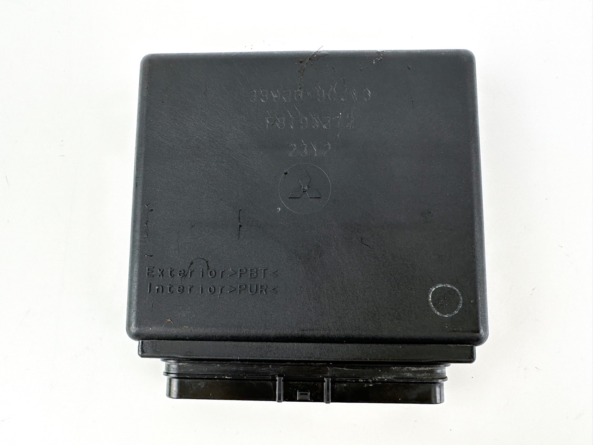 2002 Suzuki 115 HP 4 Stroke Outboard Engine Control Unit ECU 33920-90J10 OEM