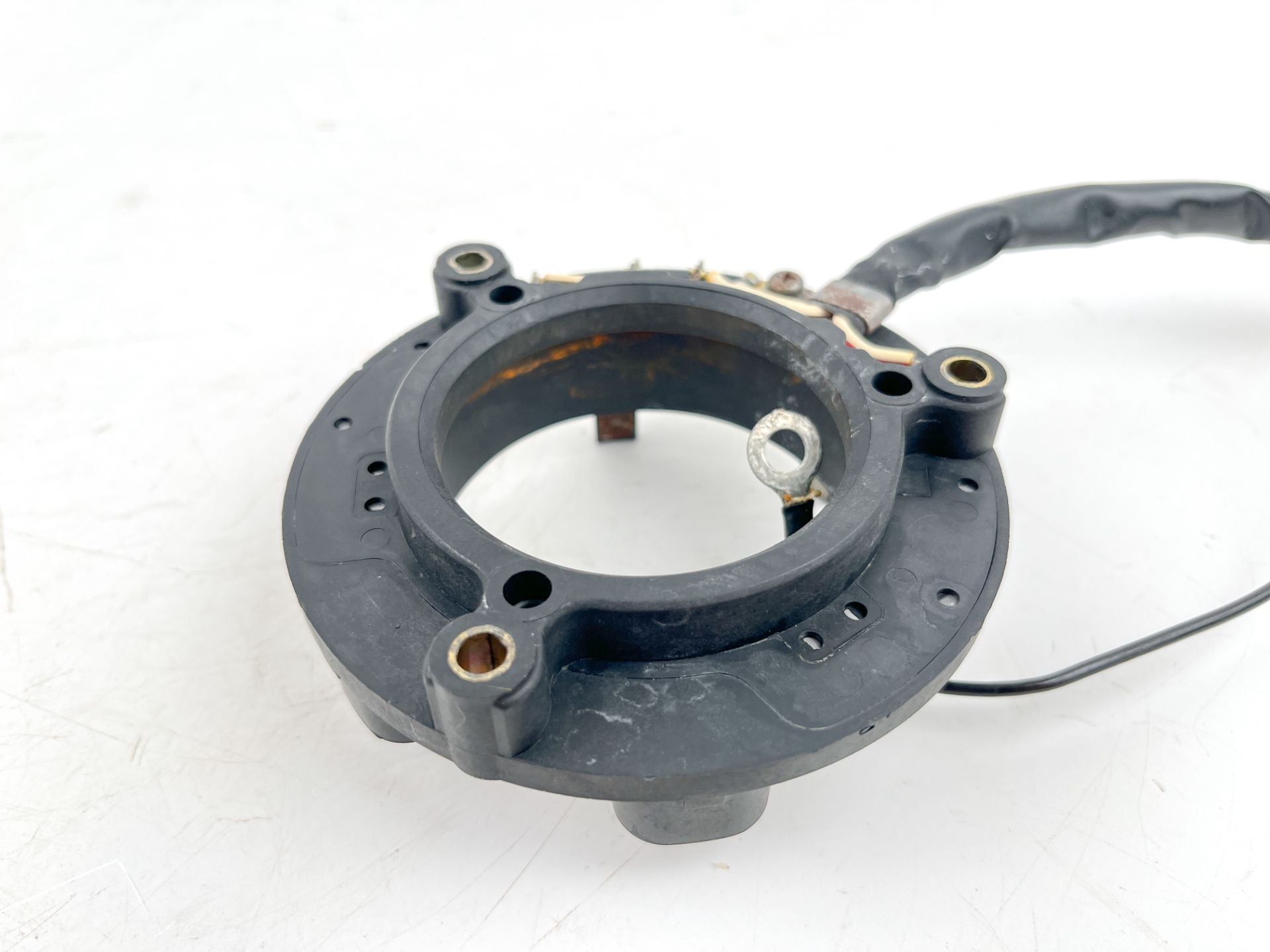 2001 Yamaha 225 HP 2 Stroke Outboard Coil Pulser 61A-85580-01-00 OEM