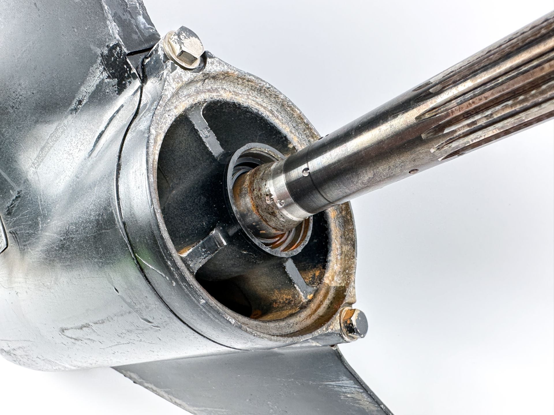 2016 Suzuki 175 HP 4 Stroke Outboard Lower Unit Gear Case 50040-96838-0EP OEM