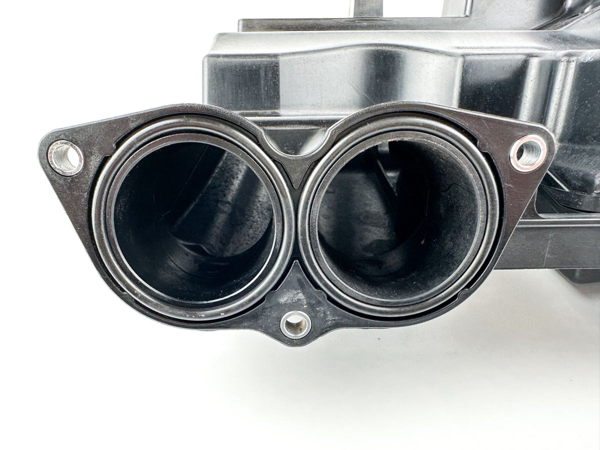 2007 Yamaha 150 HP 4 Stroke Outboard Intake Air Silencer Assembly 63P-14440-00-00 OEM
