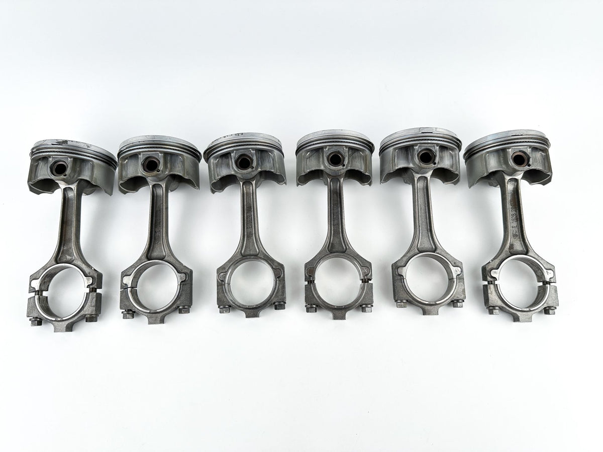 2009 Yamaha 250 HP 4 Stroke Outboard Piston & Connecting Rod Set 6P2-11631-01-B0 OEM